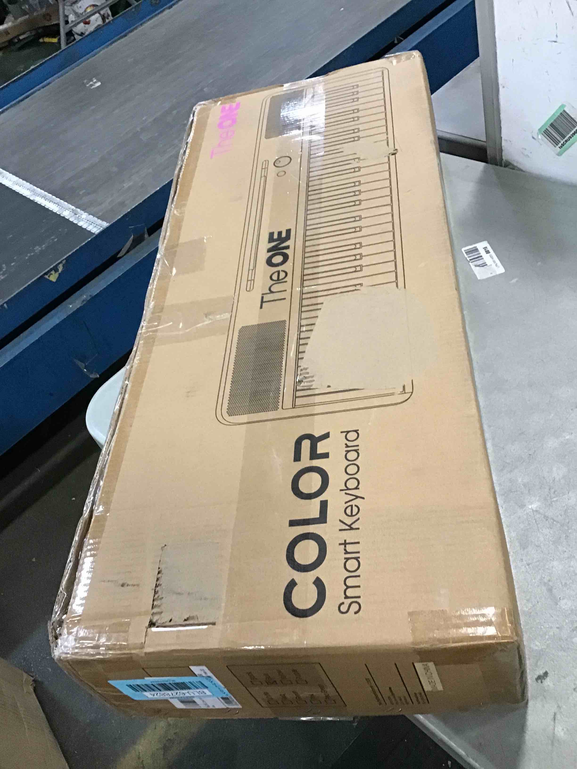 https://s3.amazonaws.com/lotting-images-prod/bidfta/BLU6278824_1713367732885.jpeg