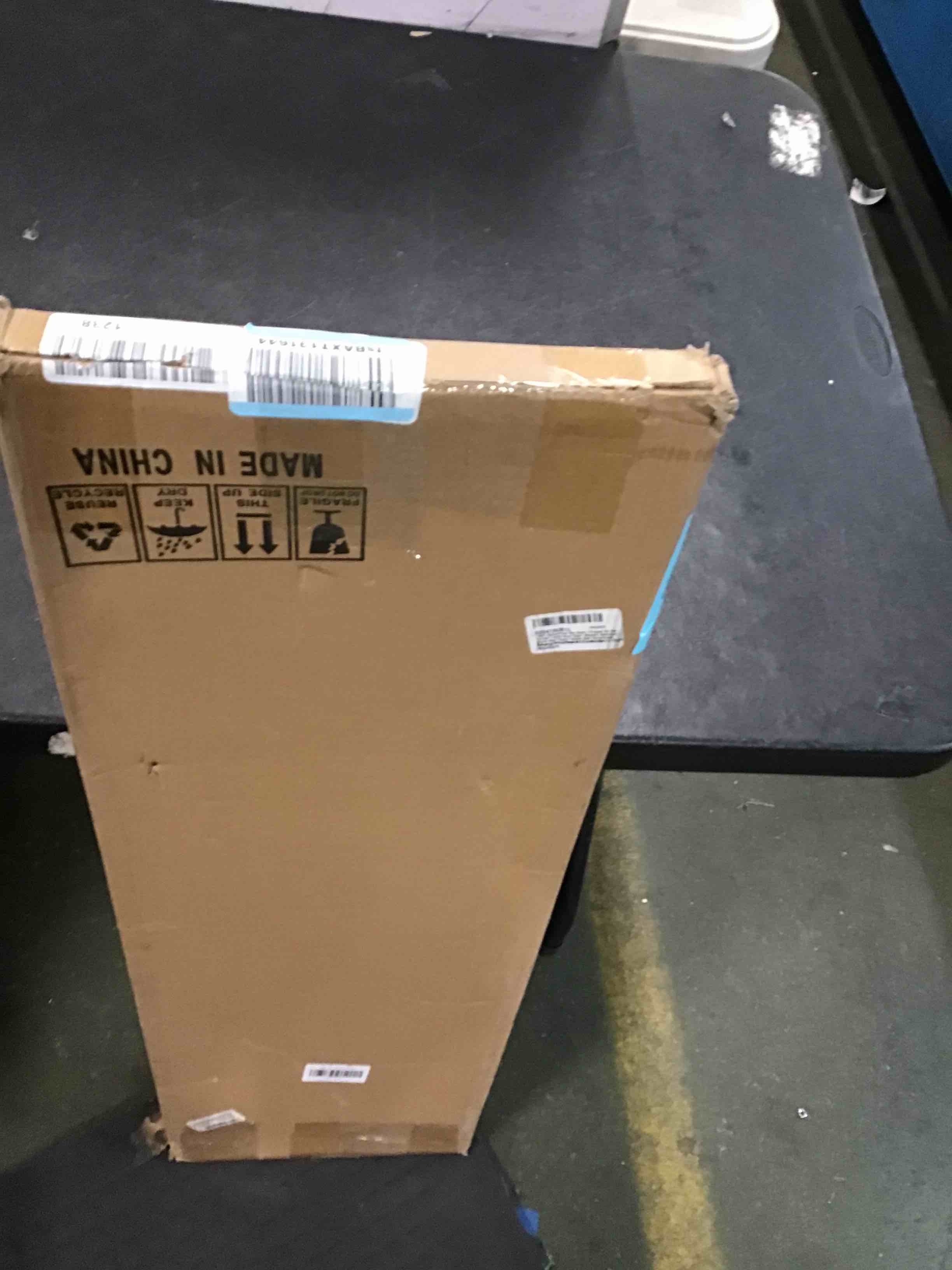 https://s3.amazonaws.com/lotting-images-prod/bidfta/BLU6279029_1713441060391.jpeg