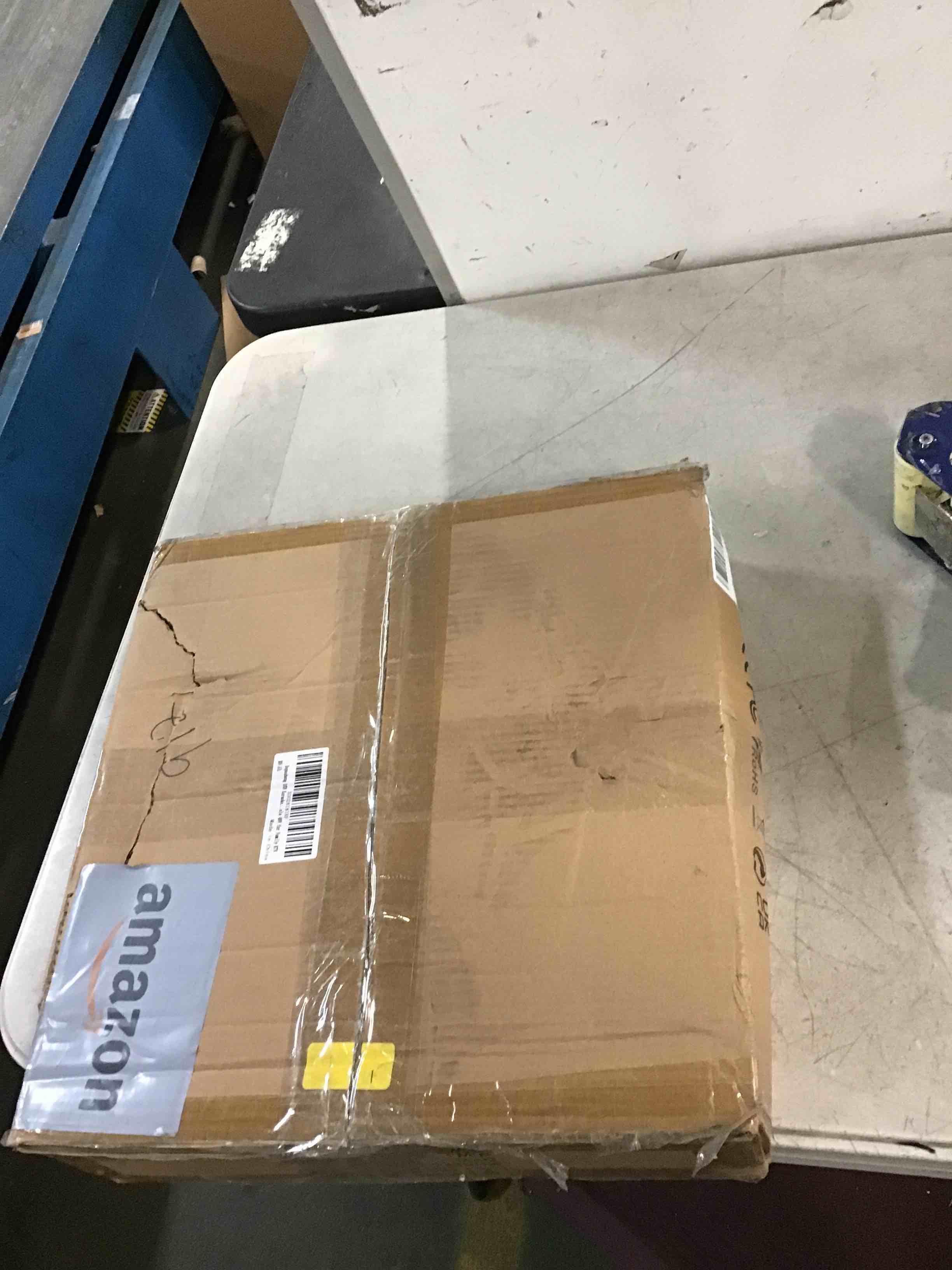 https://s3.amazonaws.com/lotting-images-prod/bidfta/BLU6279432_1713548235292.jpeg