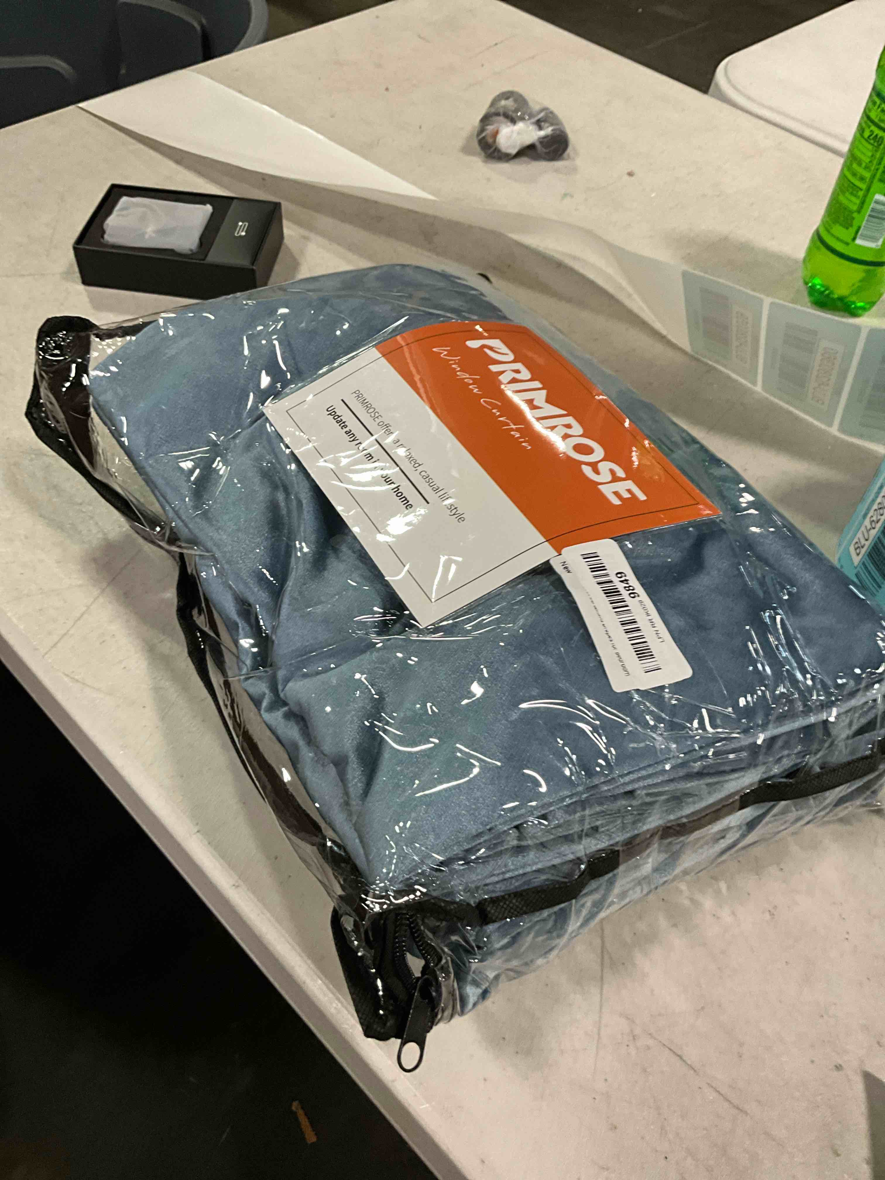 https://s3.amazonaws.com/lotting-images-prod/bidfta/BLU6280359_1713804270009.jpeg