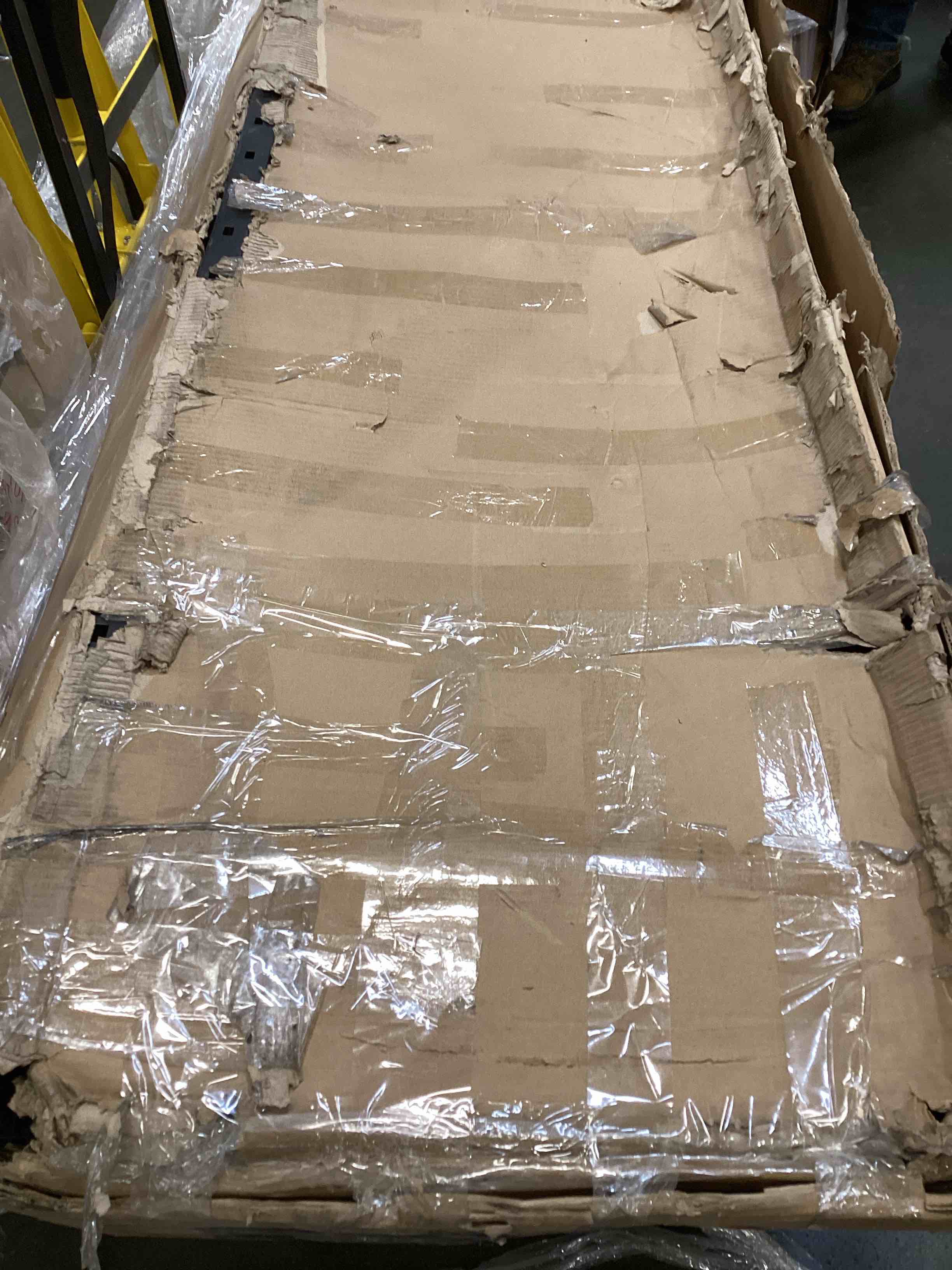 https://s3.amazonaws.com/lotting-images-prod/bidfta/BLU6281815_1714236681911.jpeg