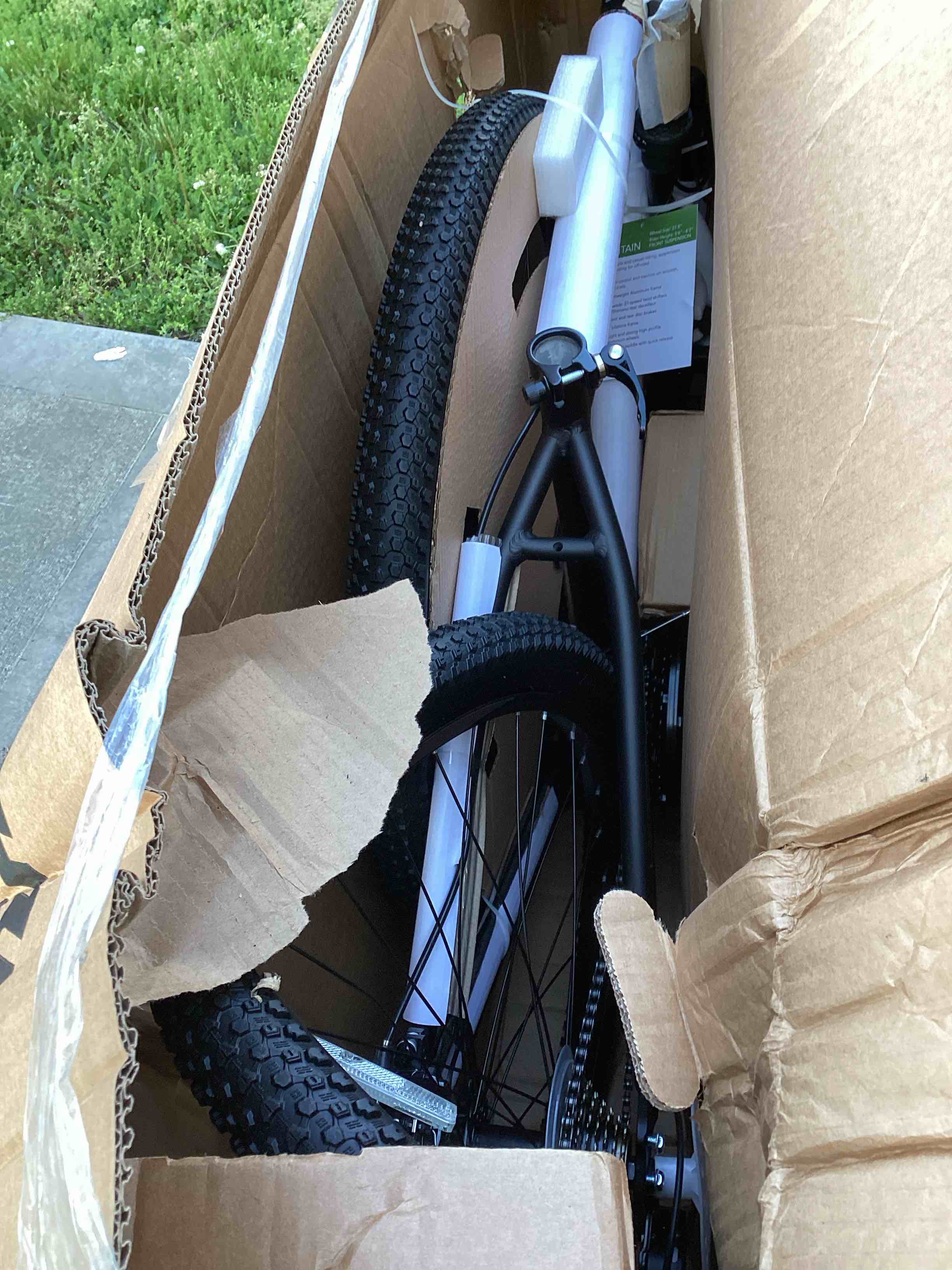 https://s3.amazonaws.com/lotting-images-prod/bidfta/BLU6281856_1714303069374.jpeg