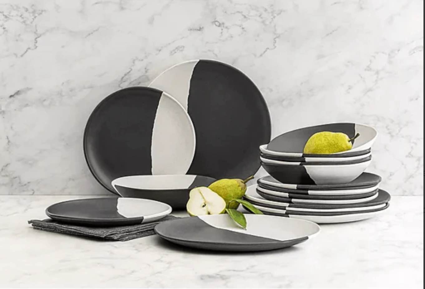 Member's Mark 18-Piece Bamboo Melamine Dinnerware Set | Pewter