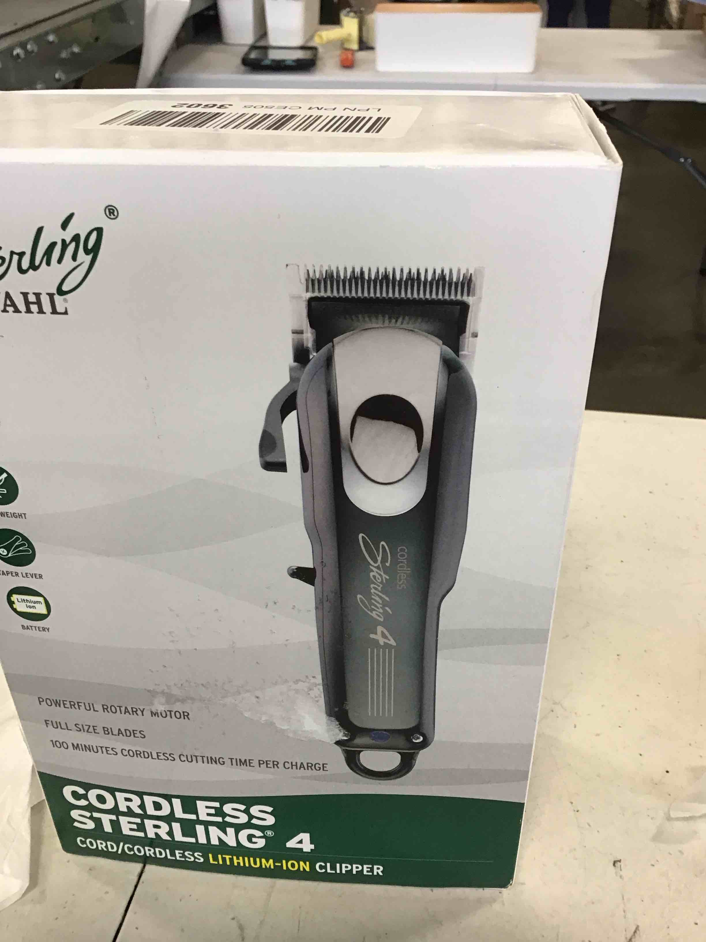 Wahl Professional - Sterling 4 - Cordless Hair Clippers for Men and Women - Professional, Barber-Quality Hair Cutting Tools, Black