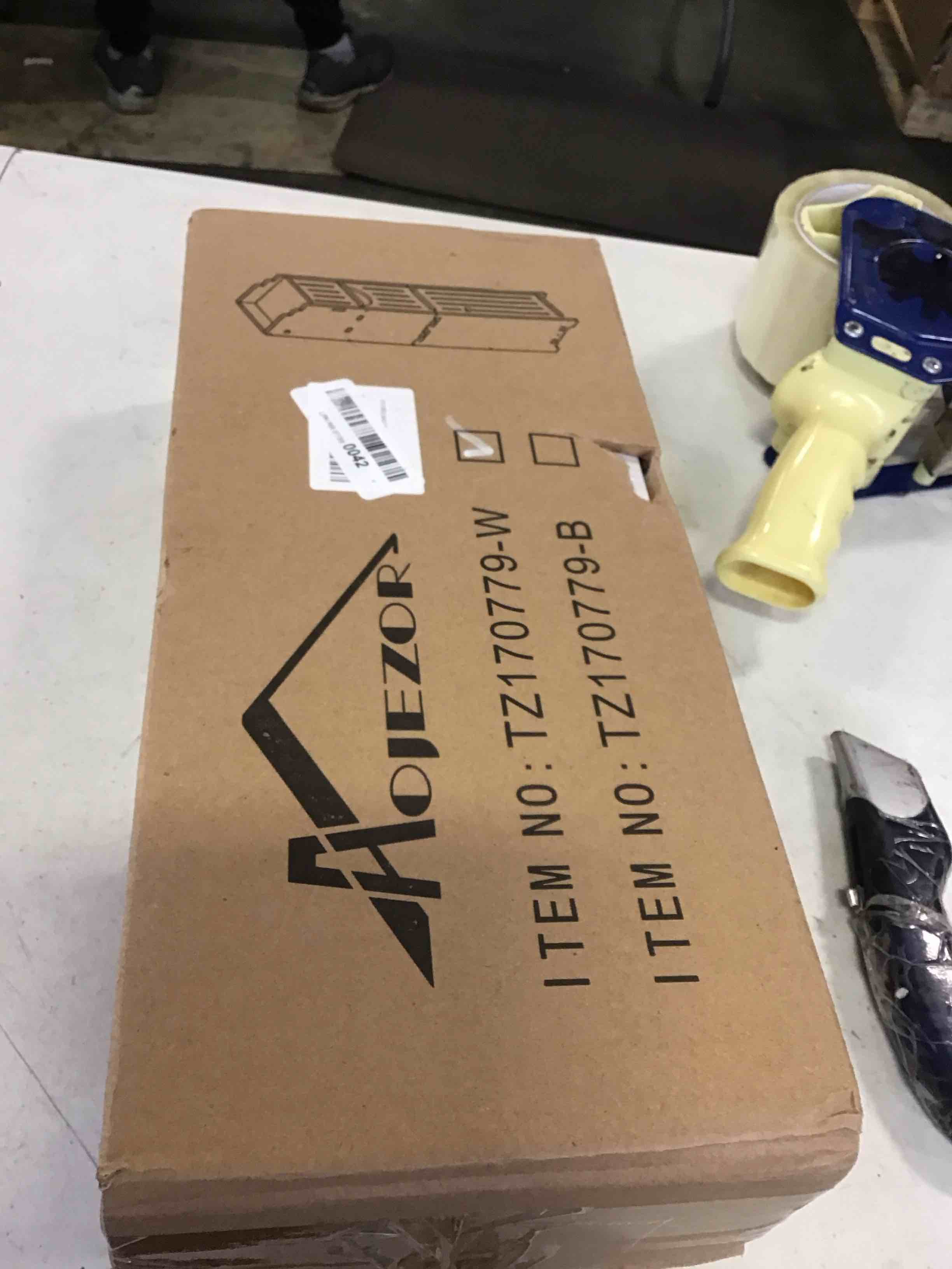 https://s3.amazonaws.com/lotting-images-prod/bidfta/BLU6282848_1712693883048.jpeg