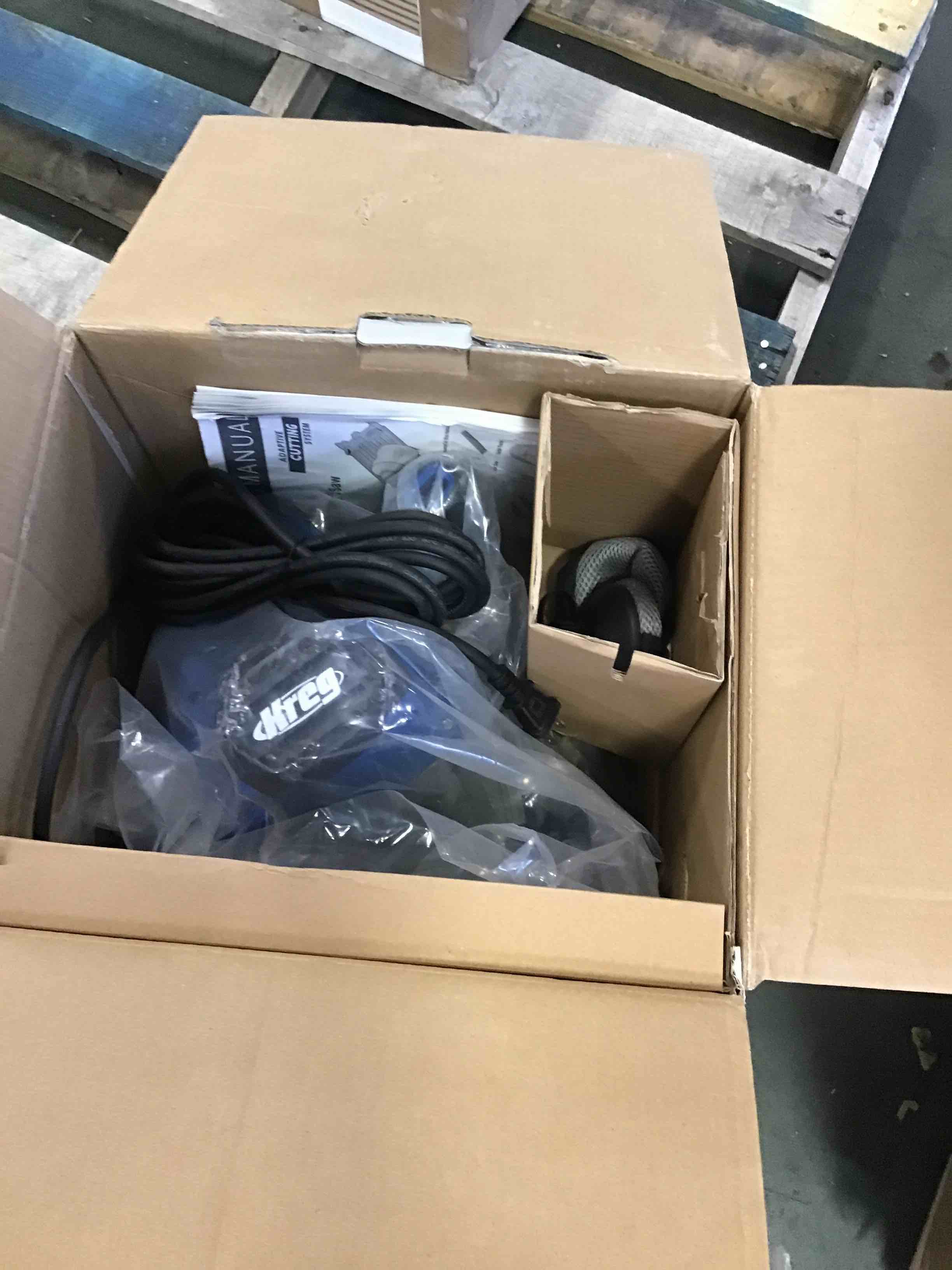 https://s3.amazonaws.com/lotting-images-prod/bidfta/BLU6283549_1713186229017.jpeg