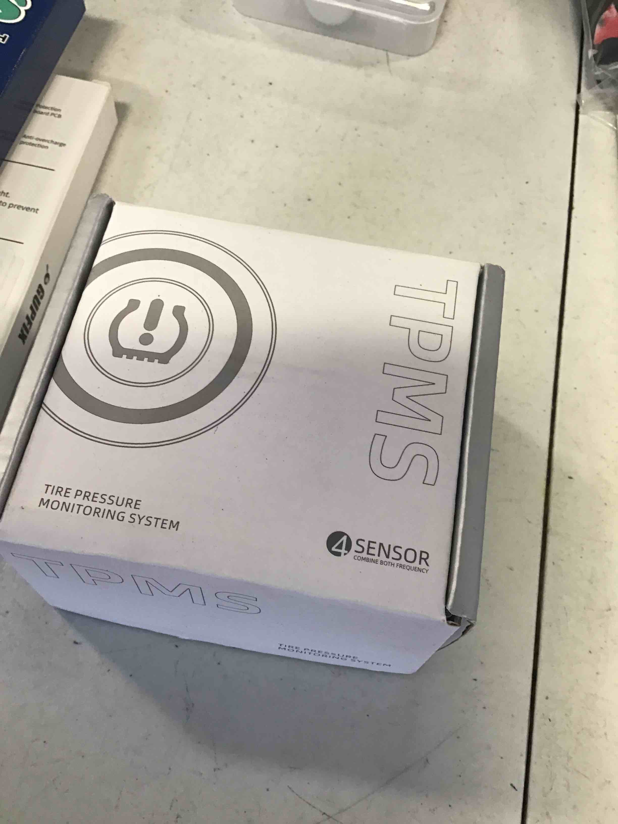 https://s3.amazonaws.com/lotting-images-prod/bidfta/BLU6283765_1713268978221.jpeg