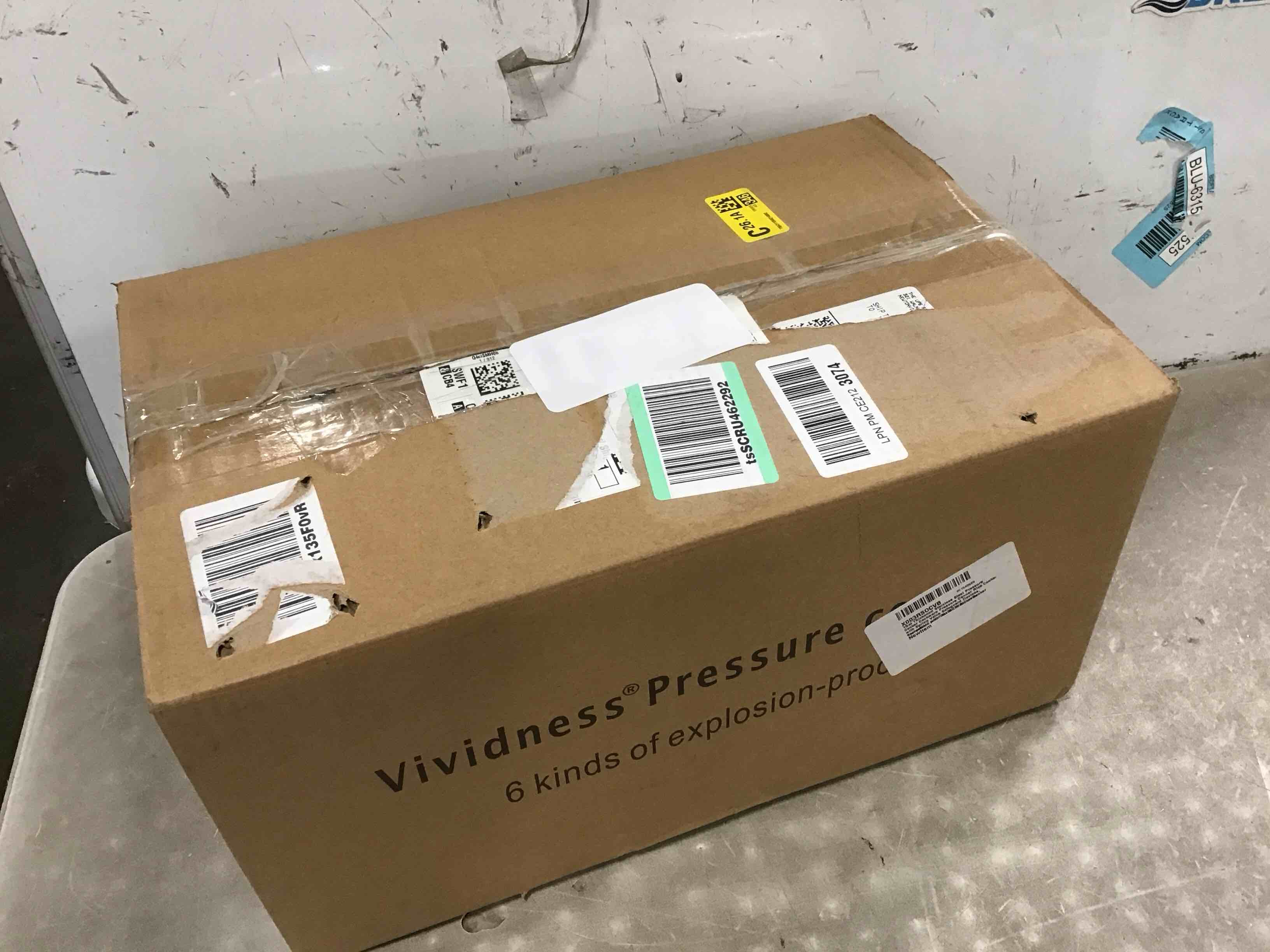 https://s3.amazonaws.com/lotting-images-prod/bidfta/BLU6283944_1713368599182.jpeg
