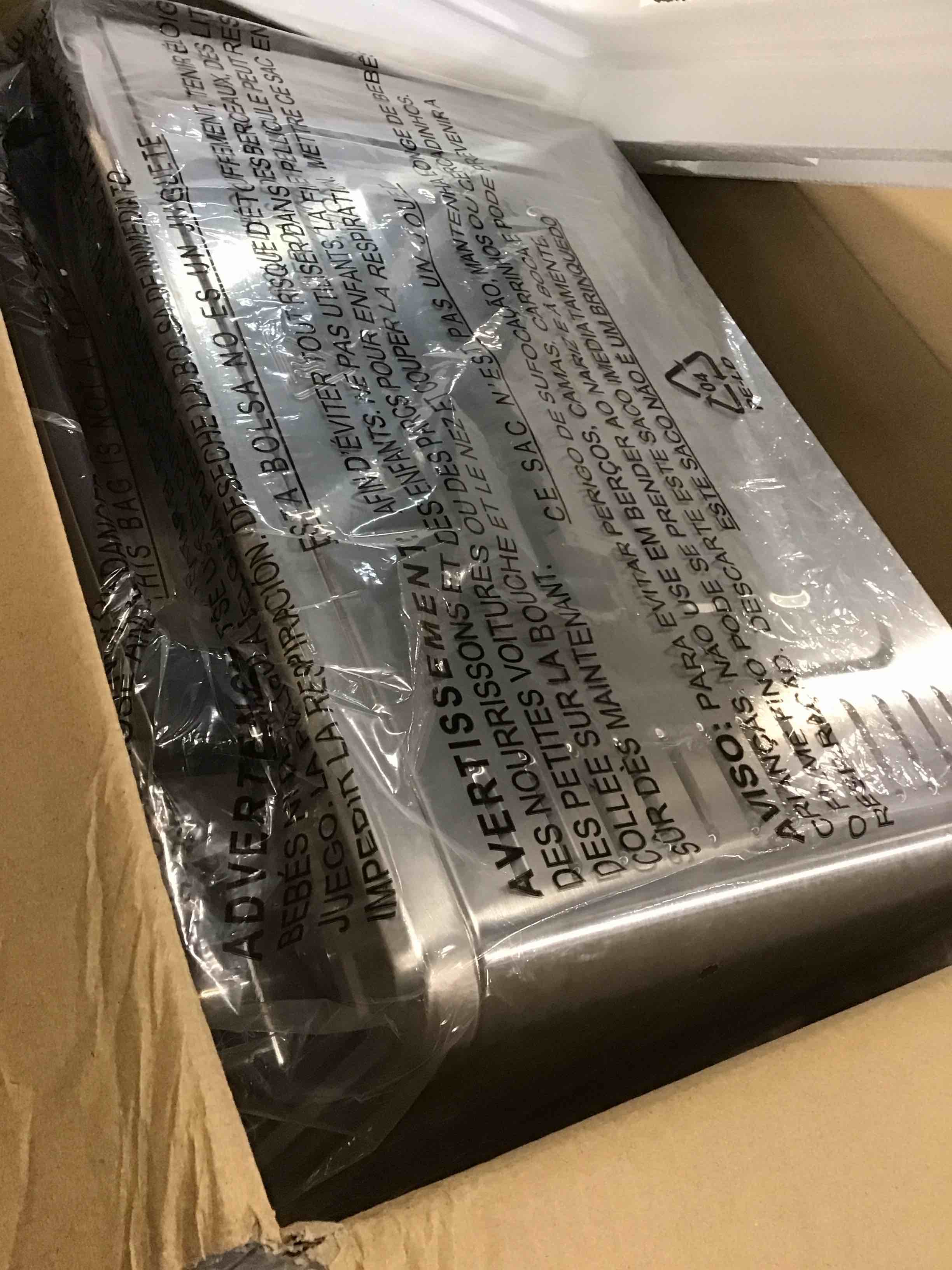 https://s3.amazonaws.com/lotting-images-prod/bidfta/BLU6283982_1713375633410.jpeg