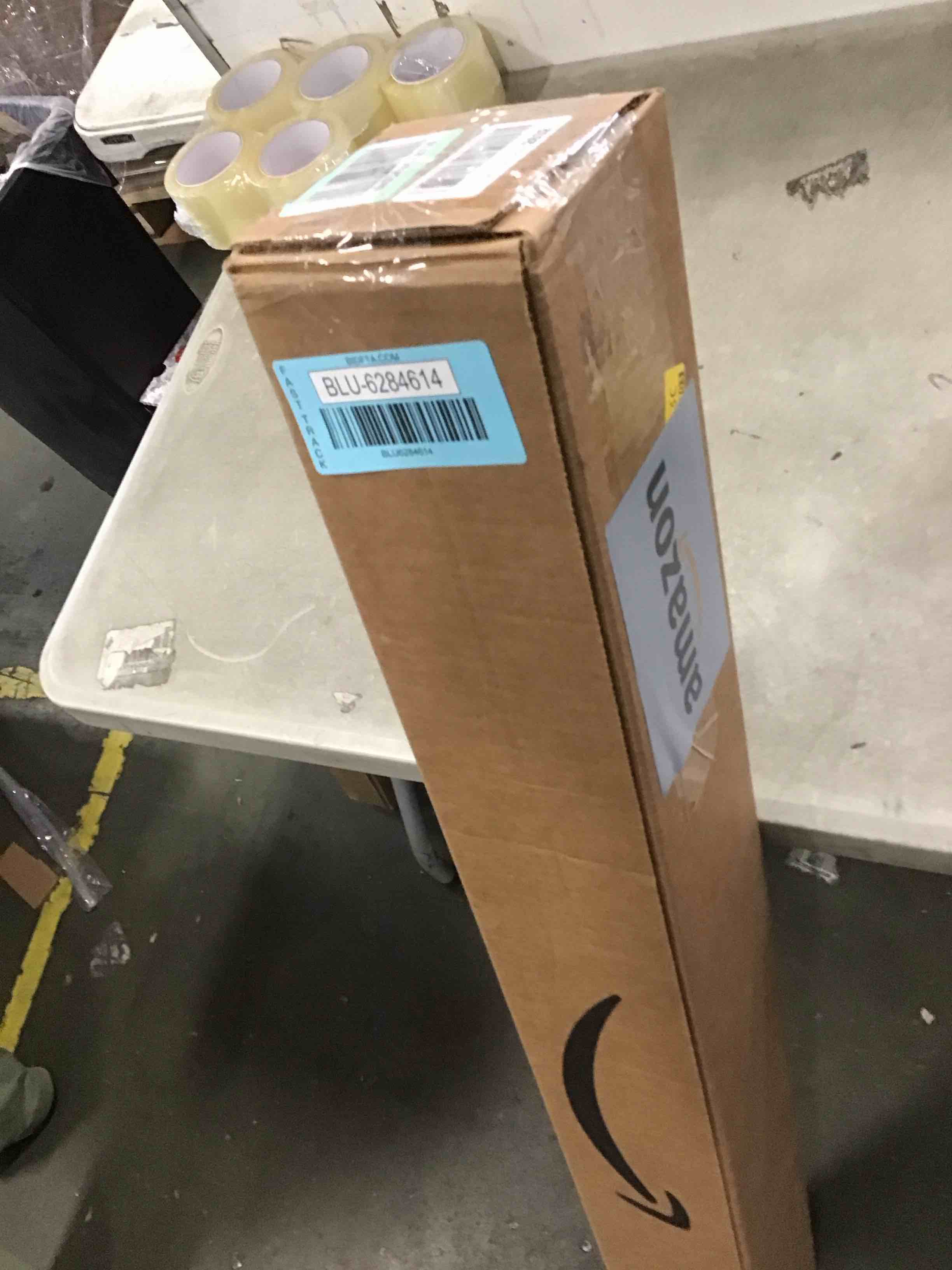 https://s3.amazonaws.com/lotting-images-prod/bidfta/BLU6284614_1714049313511.jpeg