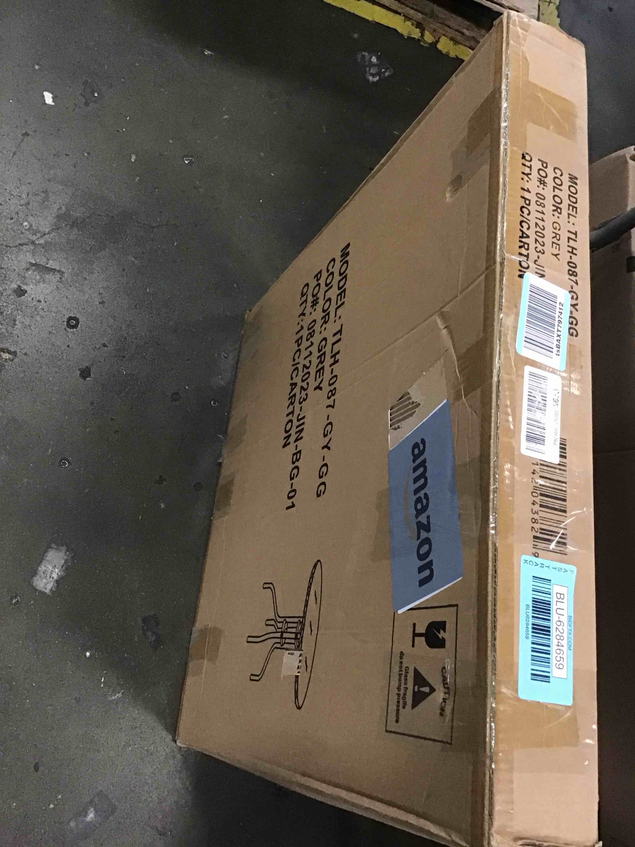 https://s3.amazonaws.com/lotting-images-prod/bidfta/BLU6284659_1714056401967.jpeg