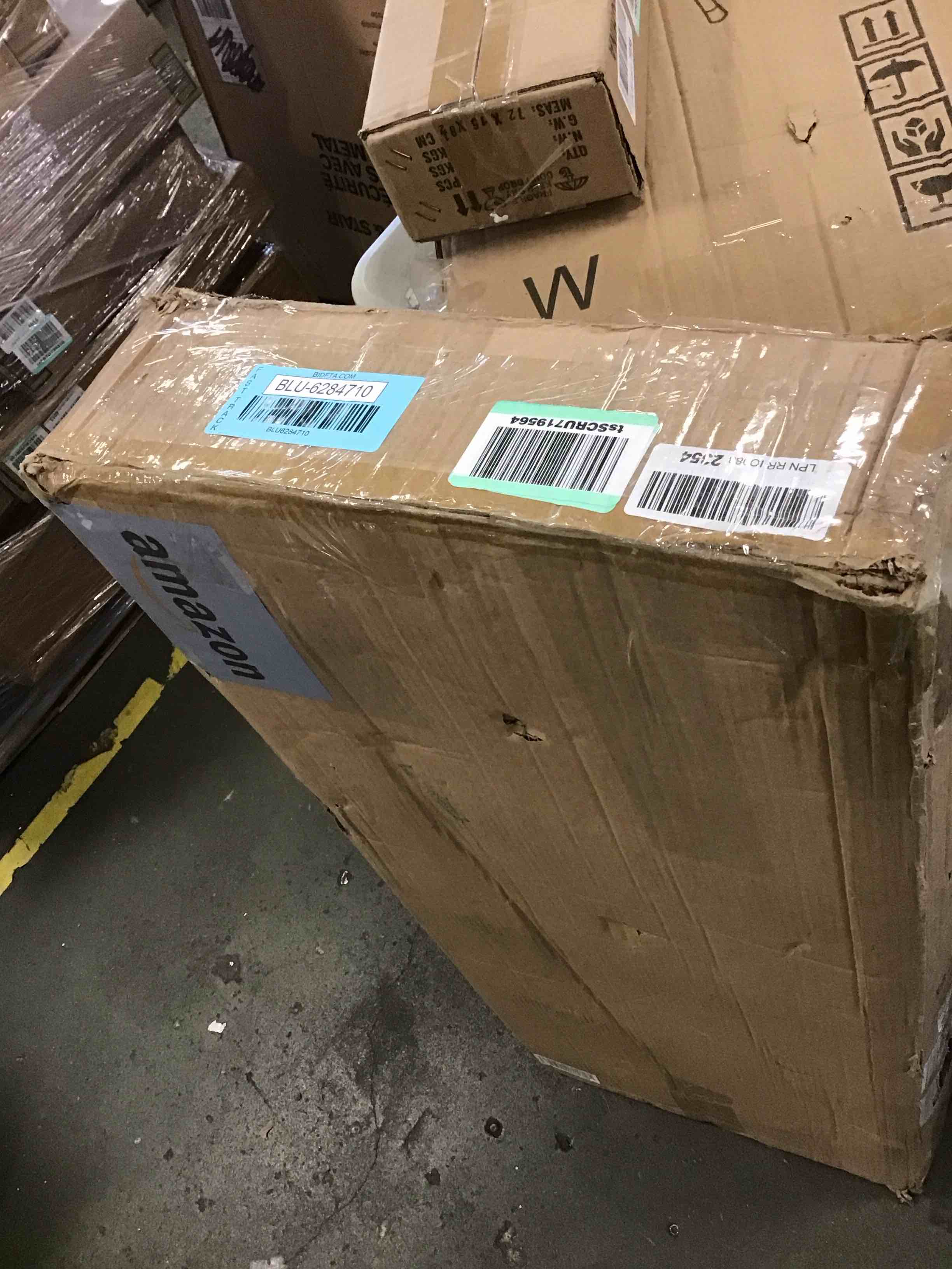 https://s3.amazonaws.com/lotting-images-prod/bidfta/BLU6284710_1714066345137.jpeg