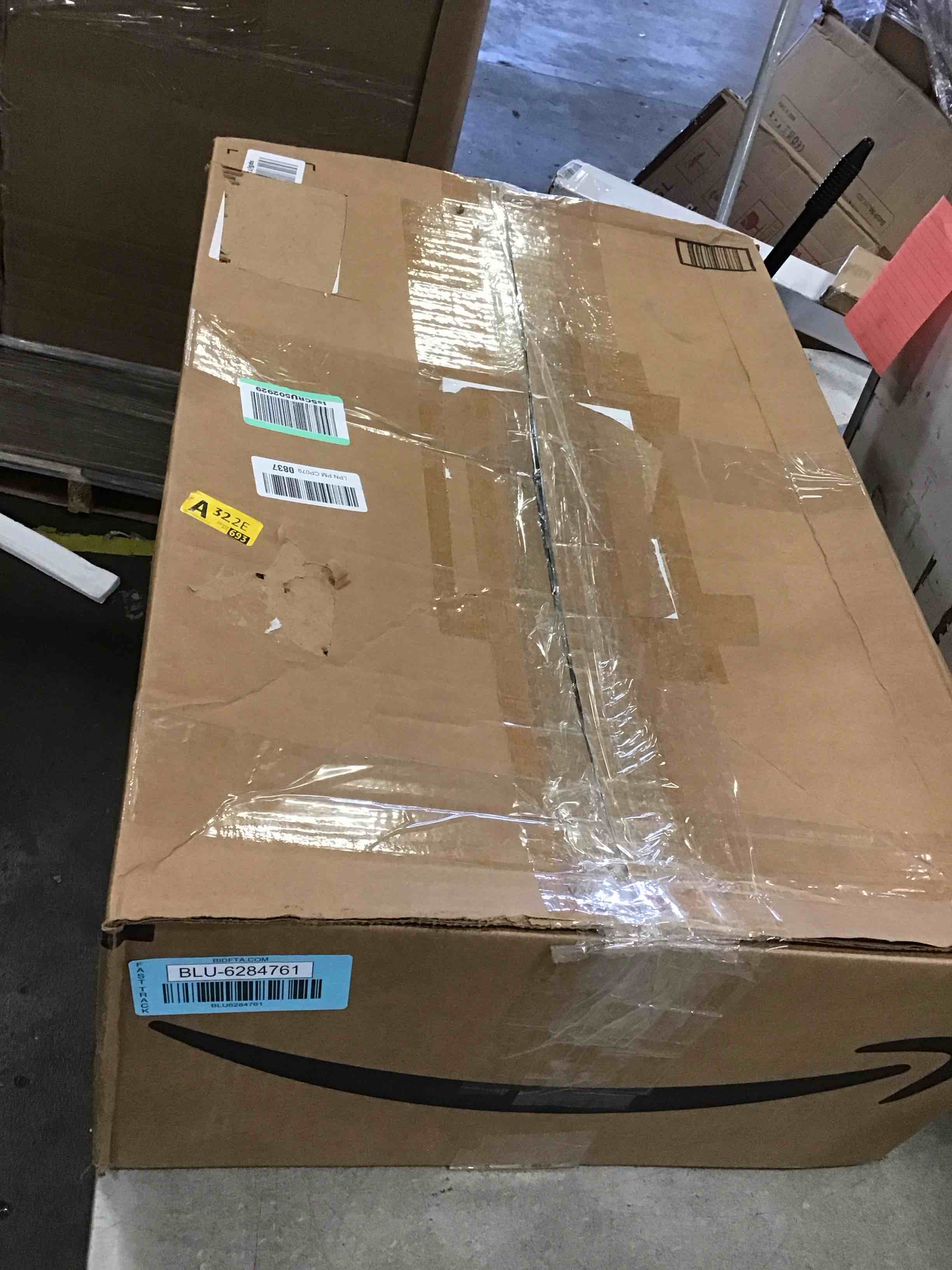 https://s3.amazonaws.com/lotting-images-prod/bidfta/BLU6284761_1714073677453.jpeg