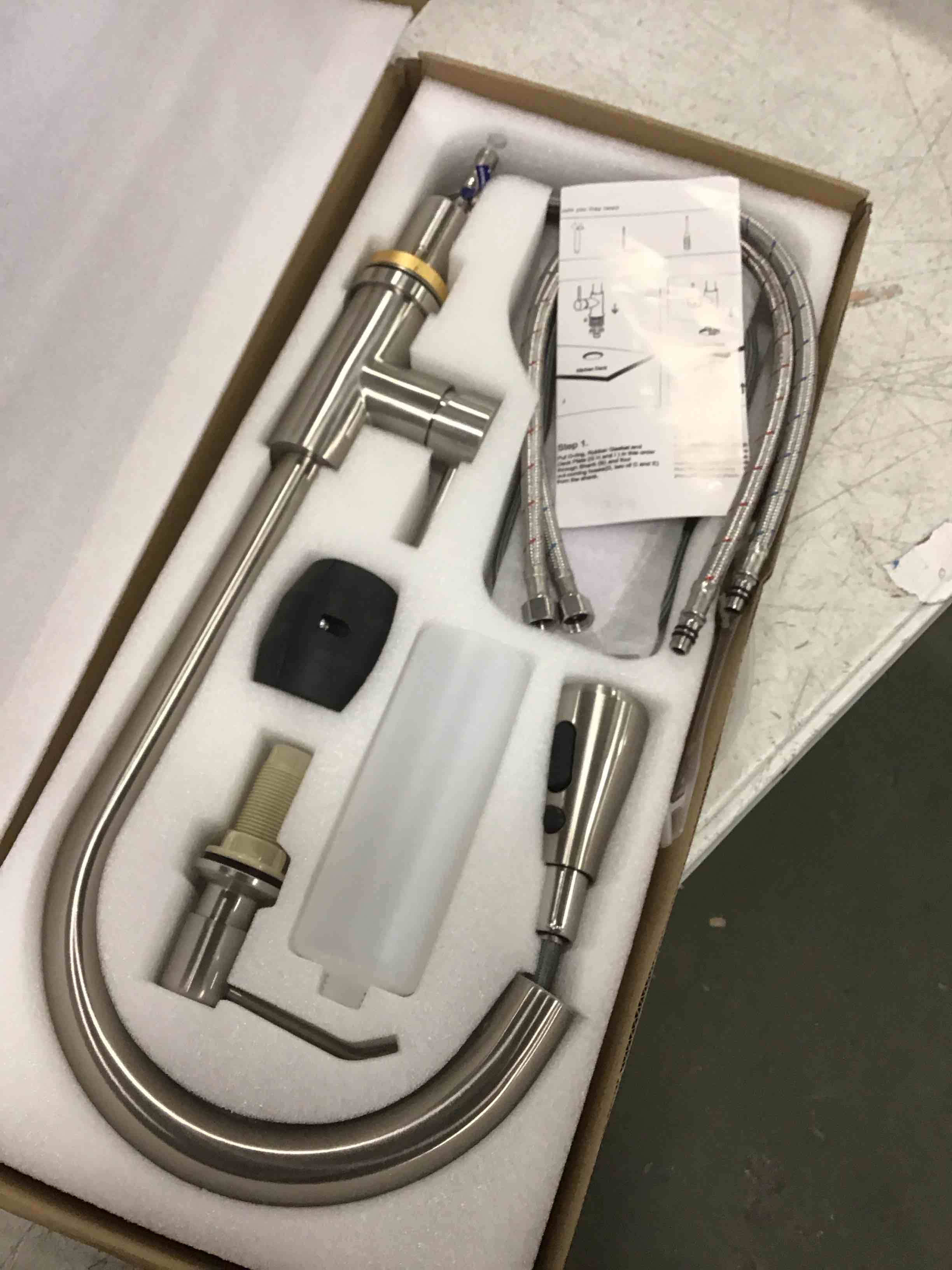 https://s3.amazonaws.com/lotting-images-prod/bidfta/BLU6284879_1714142599178.jpeg