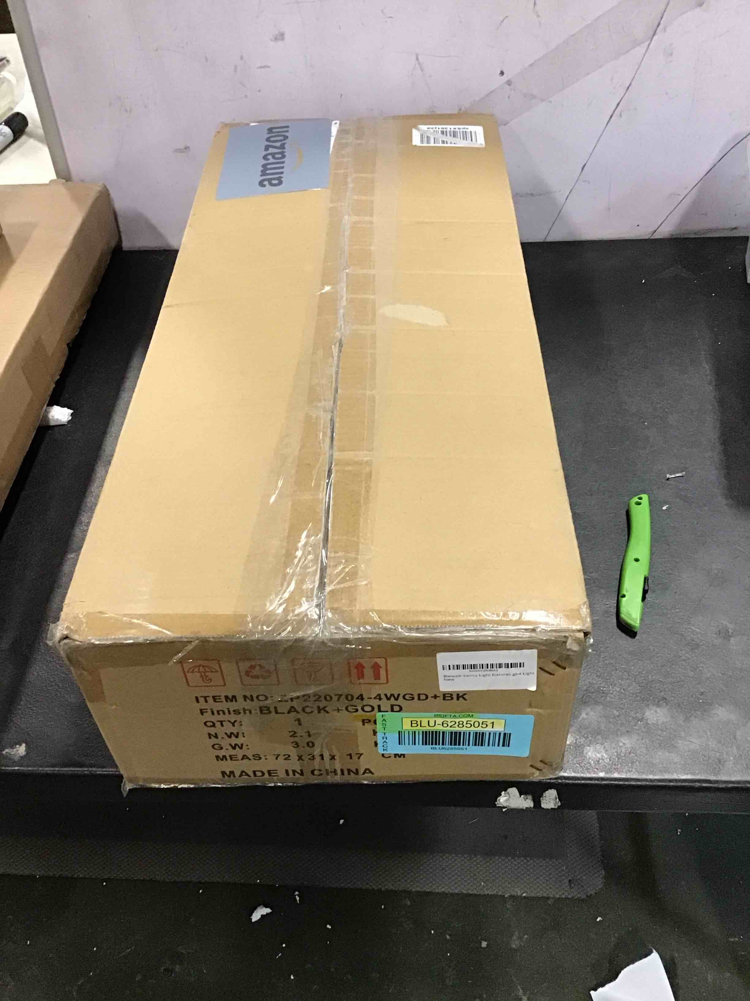 https://s3.amazonaws.com/lotting-images-prod/bidfta/BLU6285051_1714394946039.jpeg