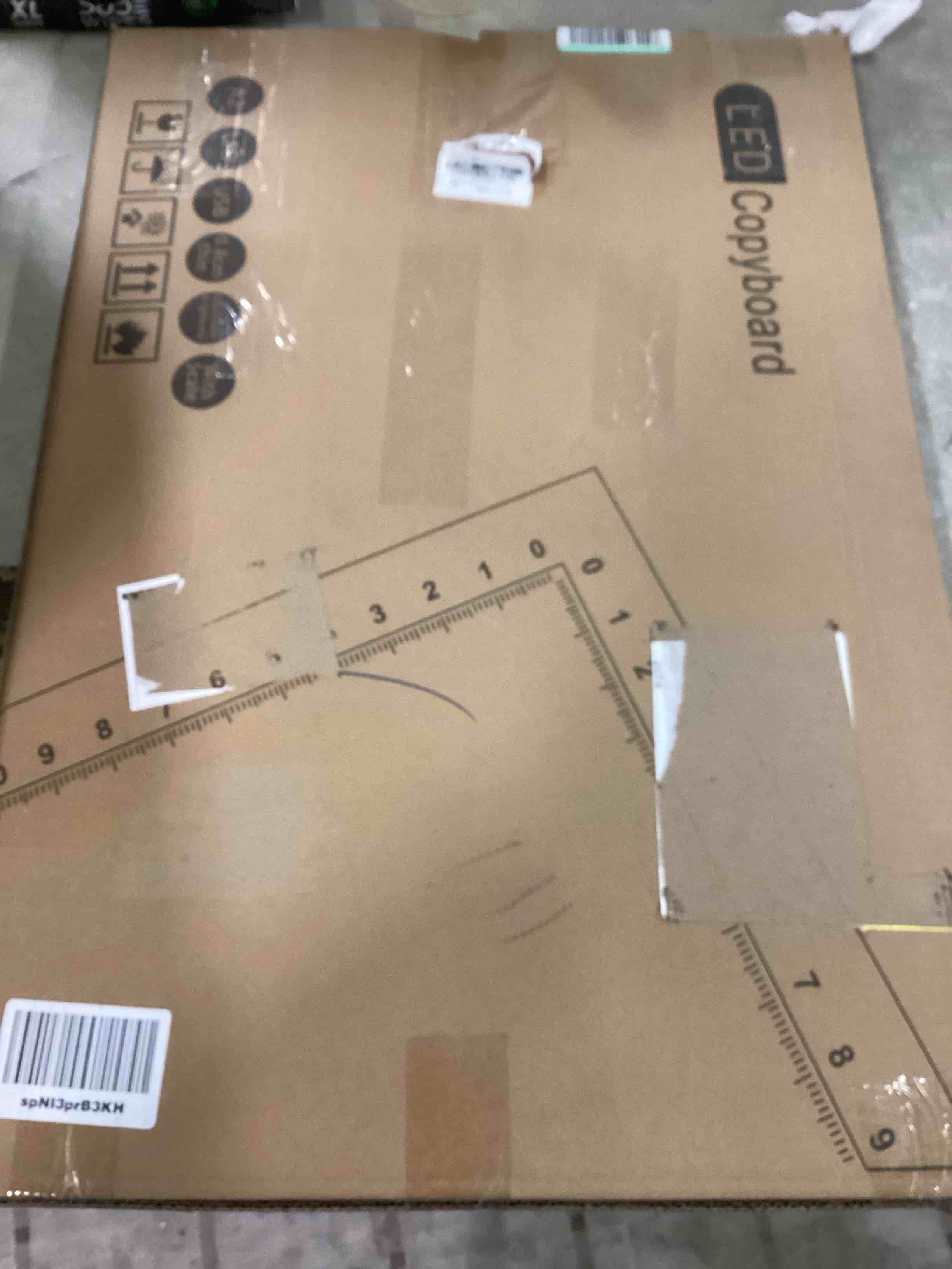 https://s3.amazonaws.com/lotting-images-prod/bidfta/BLU6285778_1713784242763.jpeg
