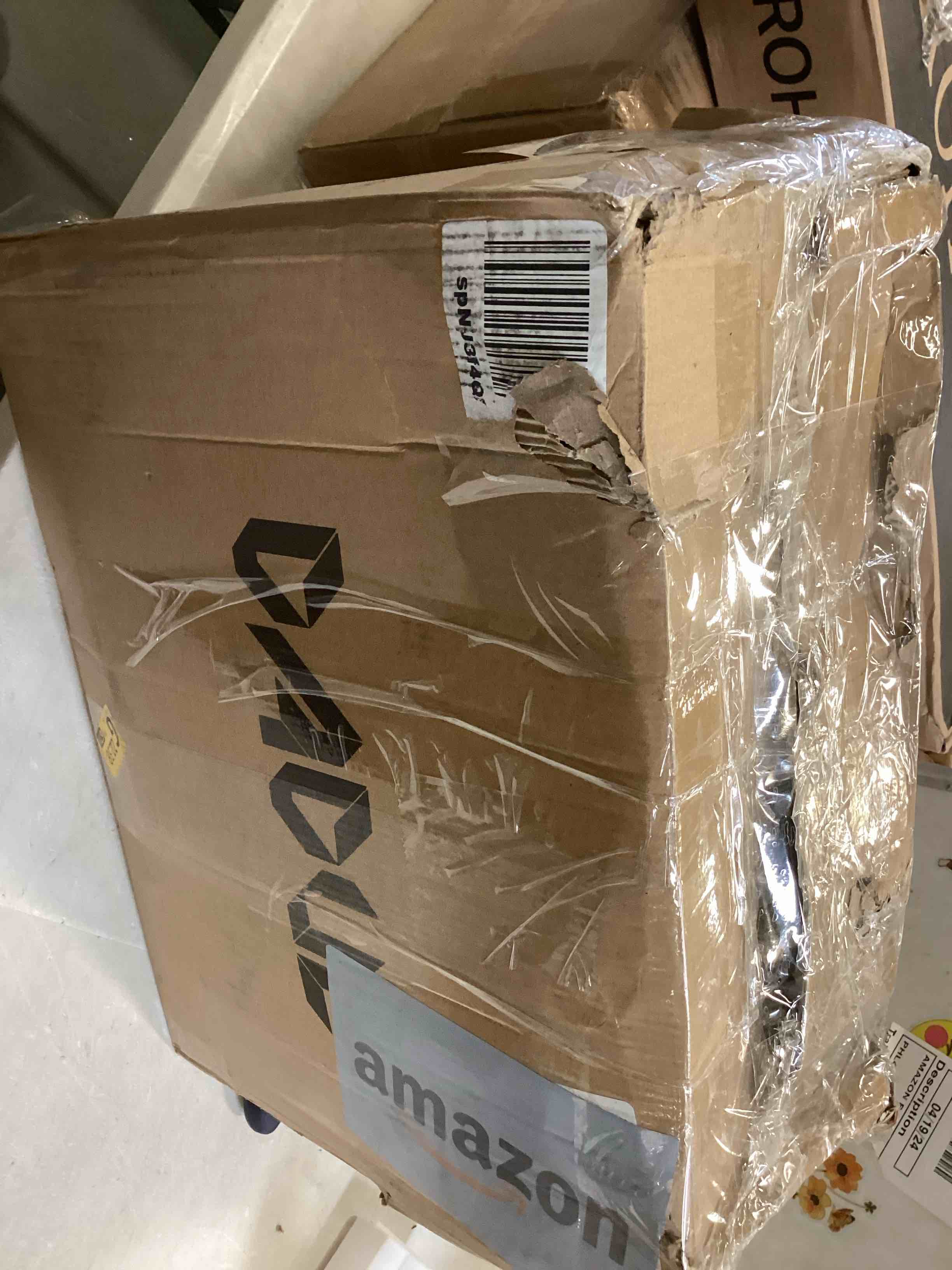 https://s3.amazonaws.com/lotting-images-prod/bidfta/BLU6286488_1713988619673.jpeg