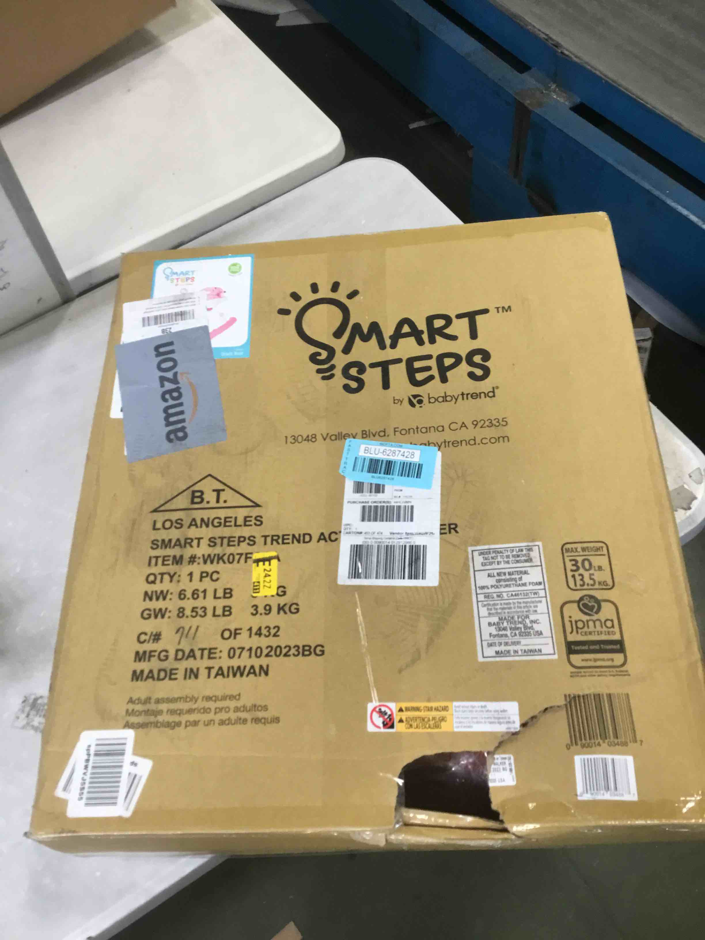 https://s3.amazonaws.com/lotting-images-prod/bidfta/BLU6287428_1713799887388.jpeg