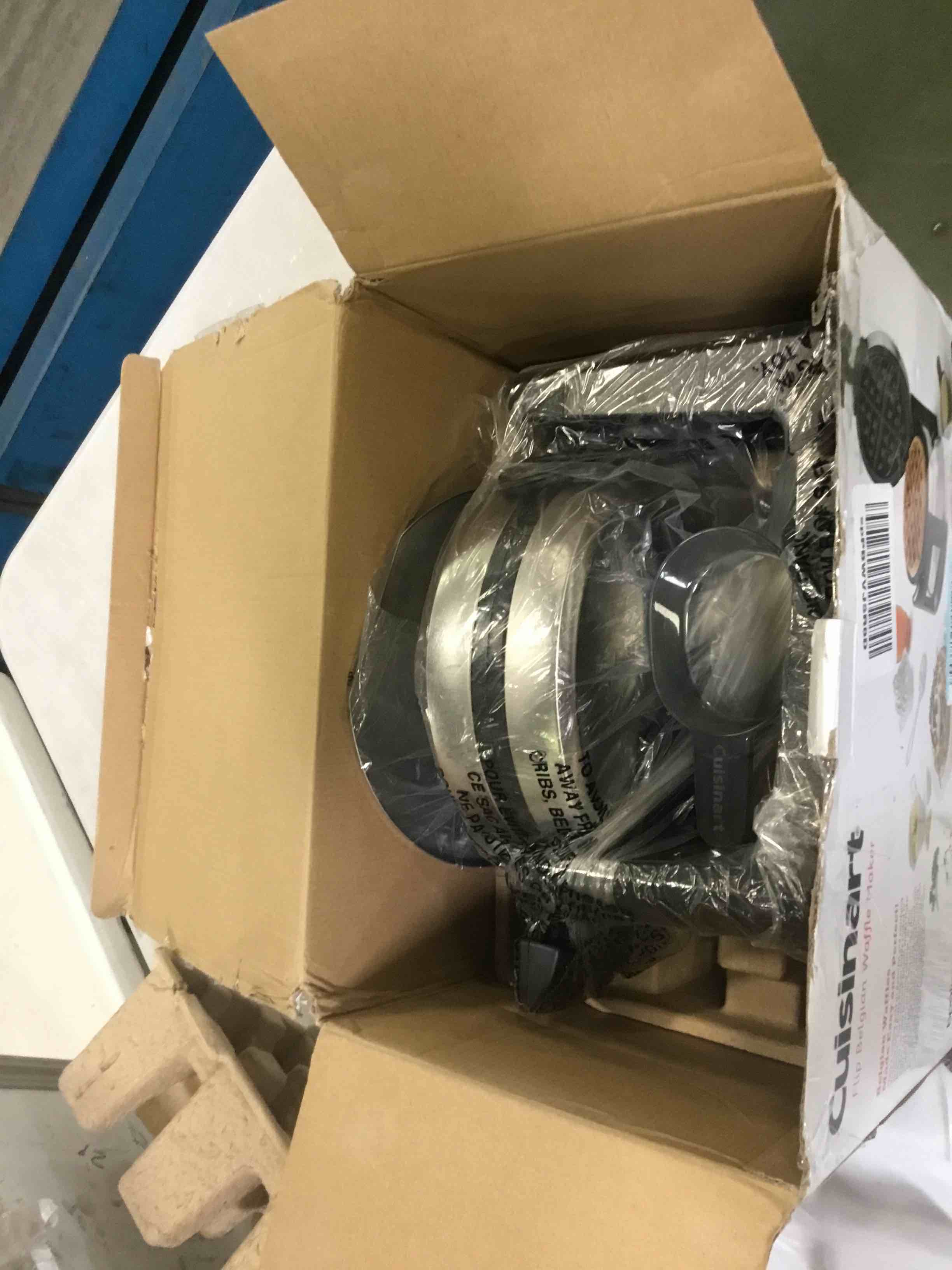 https://s3.amazonaws.com/lotting-images-prod/bidfta/BLU6287440_1713800981871.jpeg