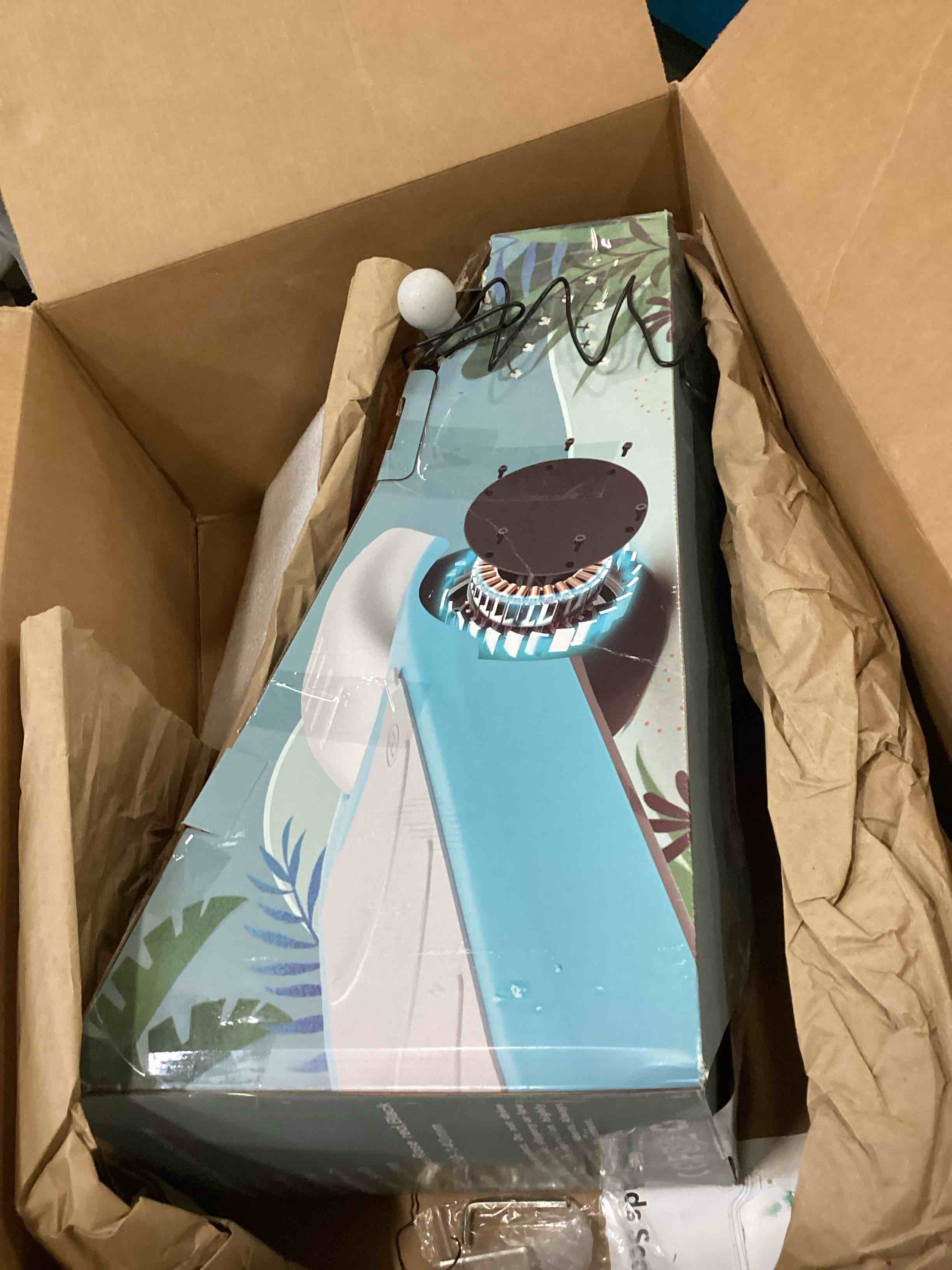https://s3.amazonaws.com/lotting-images-prod/bidfta/BLU6287681_1713900925444.jpeg