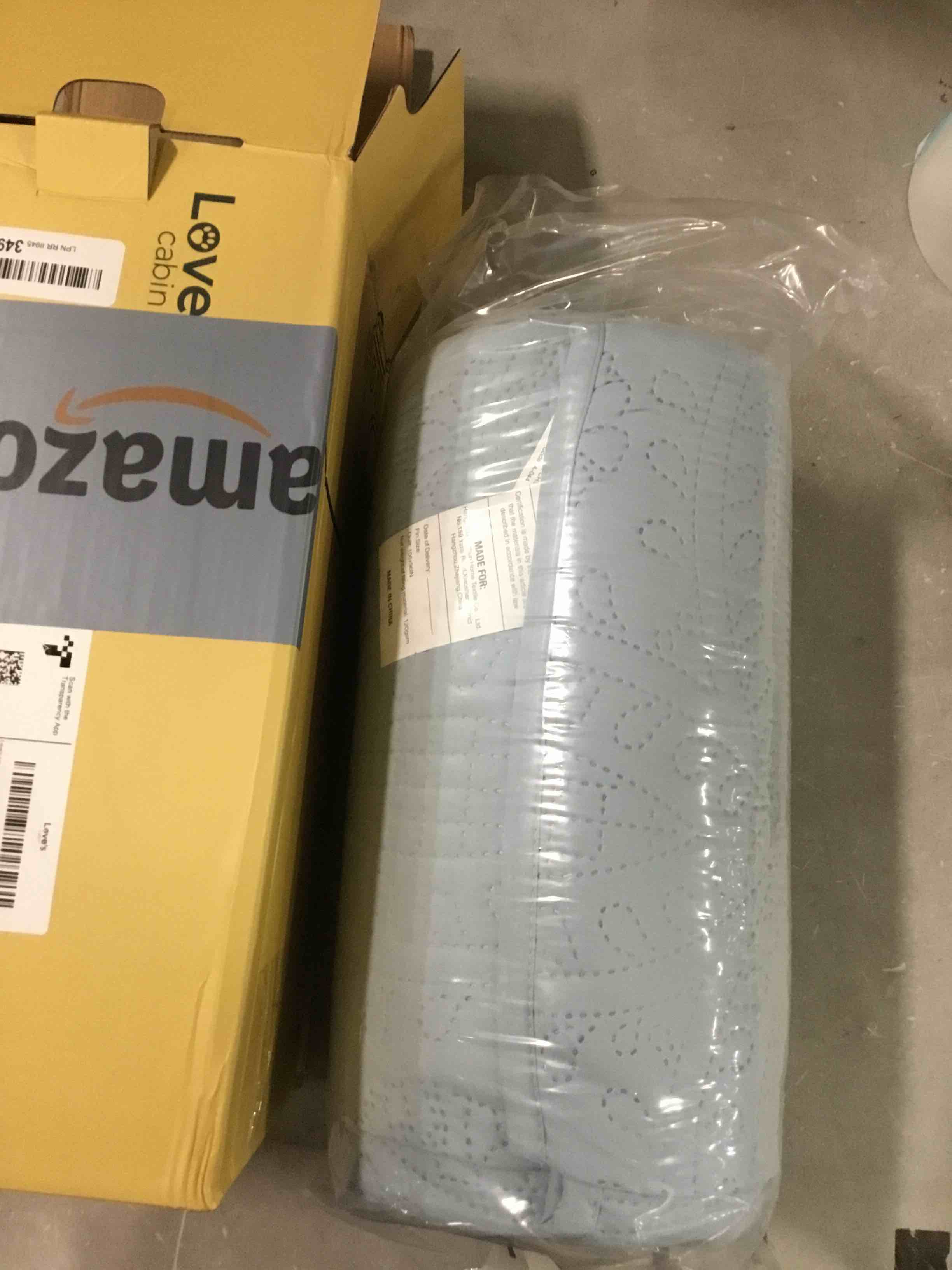 https://s3.amazonaws.com/lotting-images-prod/bidfta/BLU6289626_1714408723803.jpeg