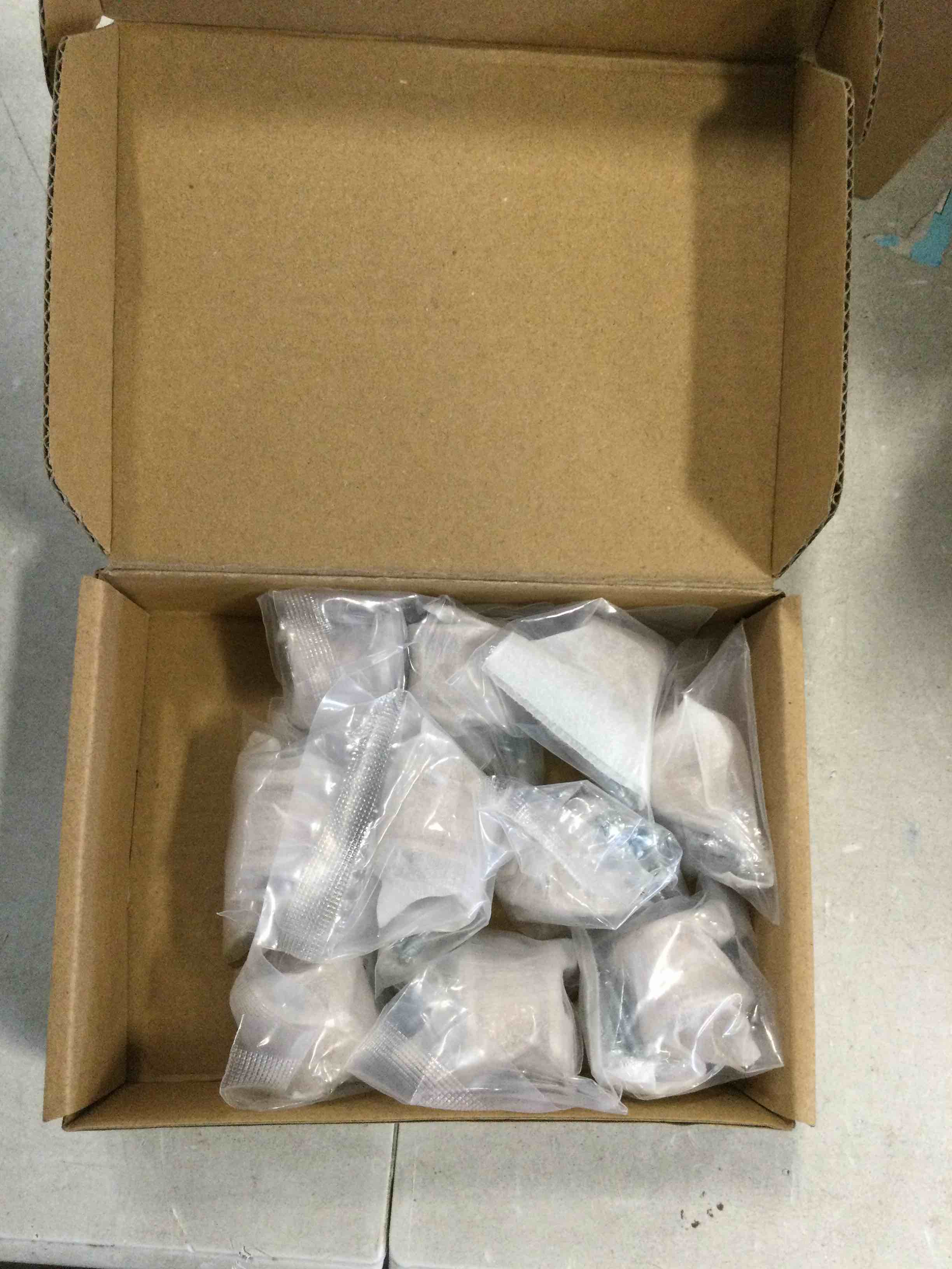 https://s3.amazonaws.com/lotting-images-prod/bidfta/BLU6289984_1713285925220.jpeg