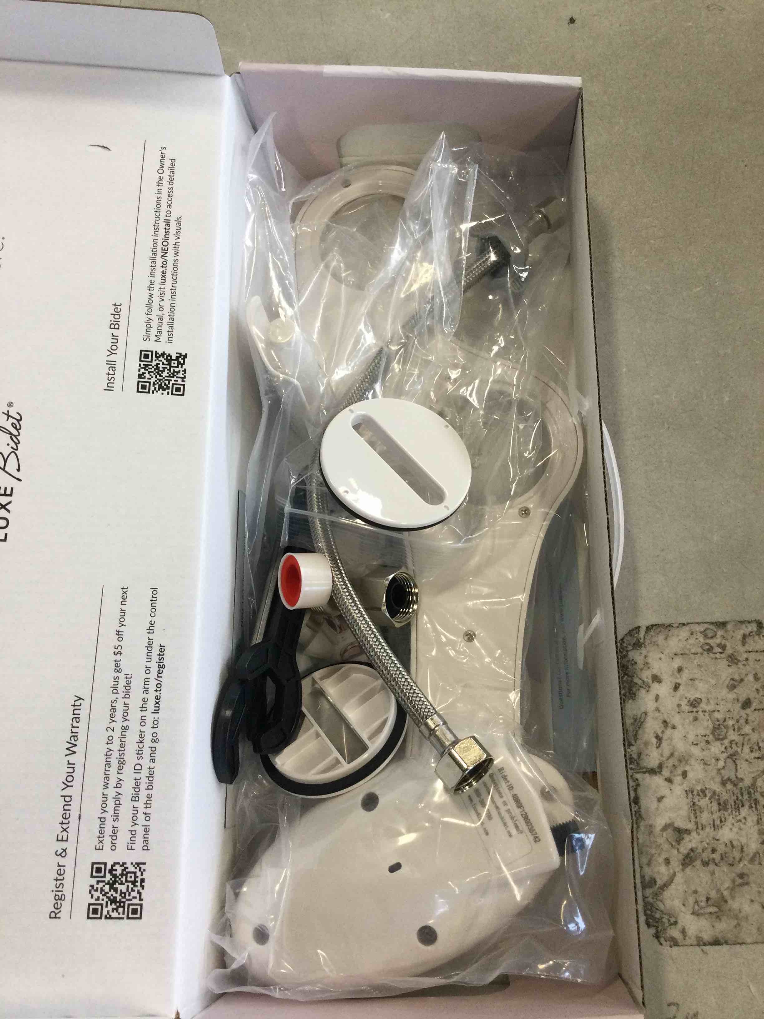 https://s3.amazonaws.com/lotting-images-prod/bidfta/BLU6290142_1713297395988.jpeg