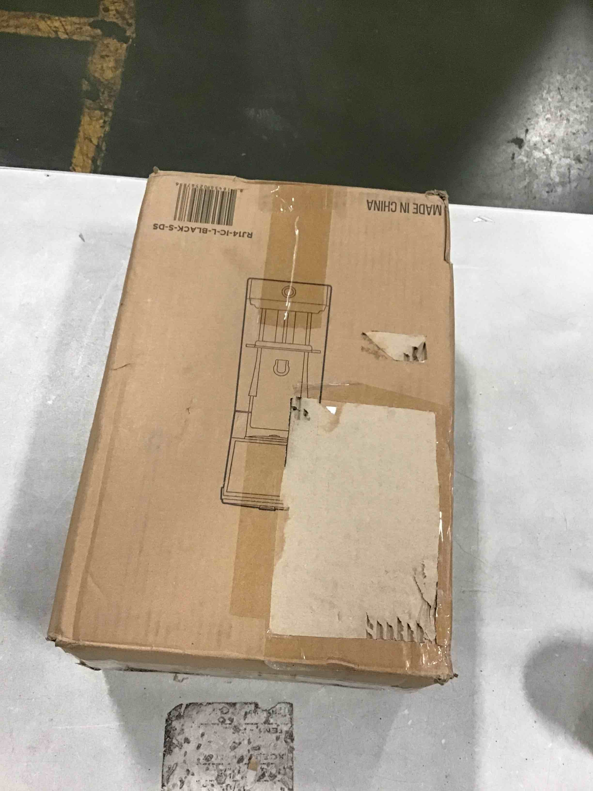 https://s3.amazonaws.com/lotting-images-prod/bidfta/BLU6290170_1713355916727.jpeg