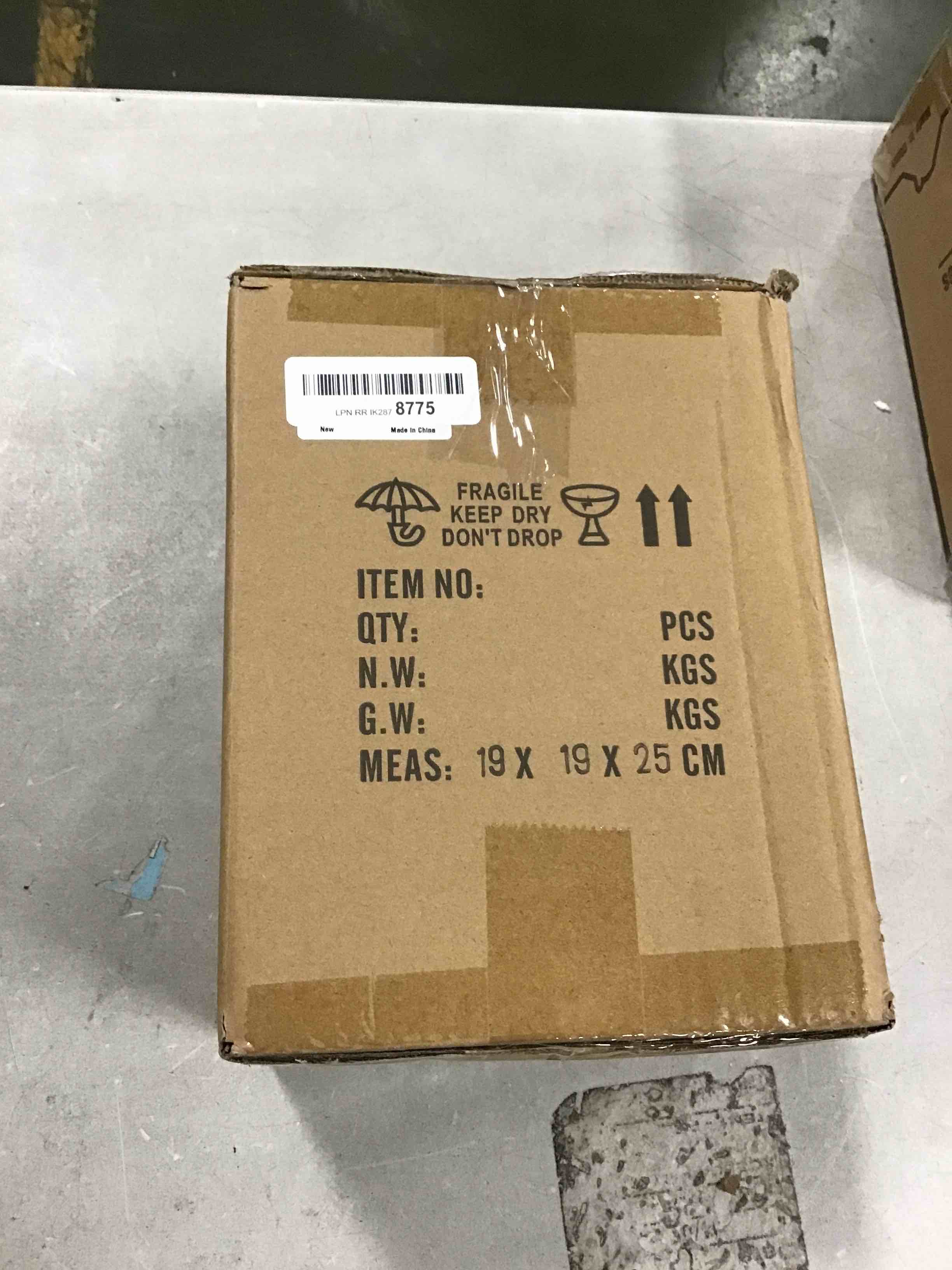 https://s3.amazonaws.com/lotting-images-prod/bidfta/BLU6290188_1713357335118.jpeg