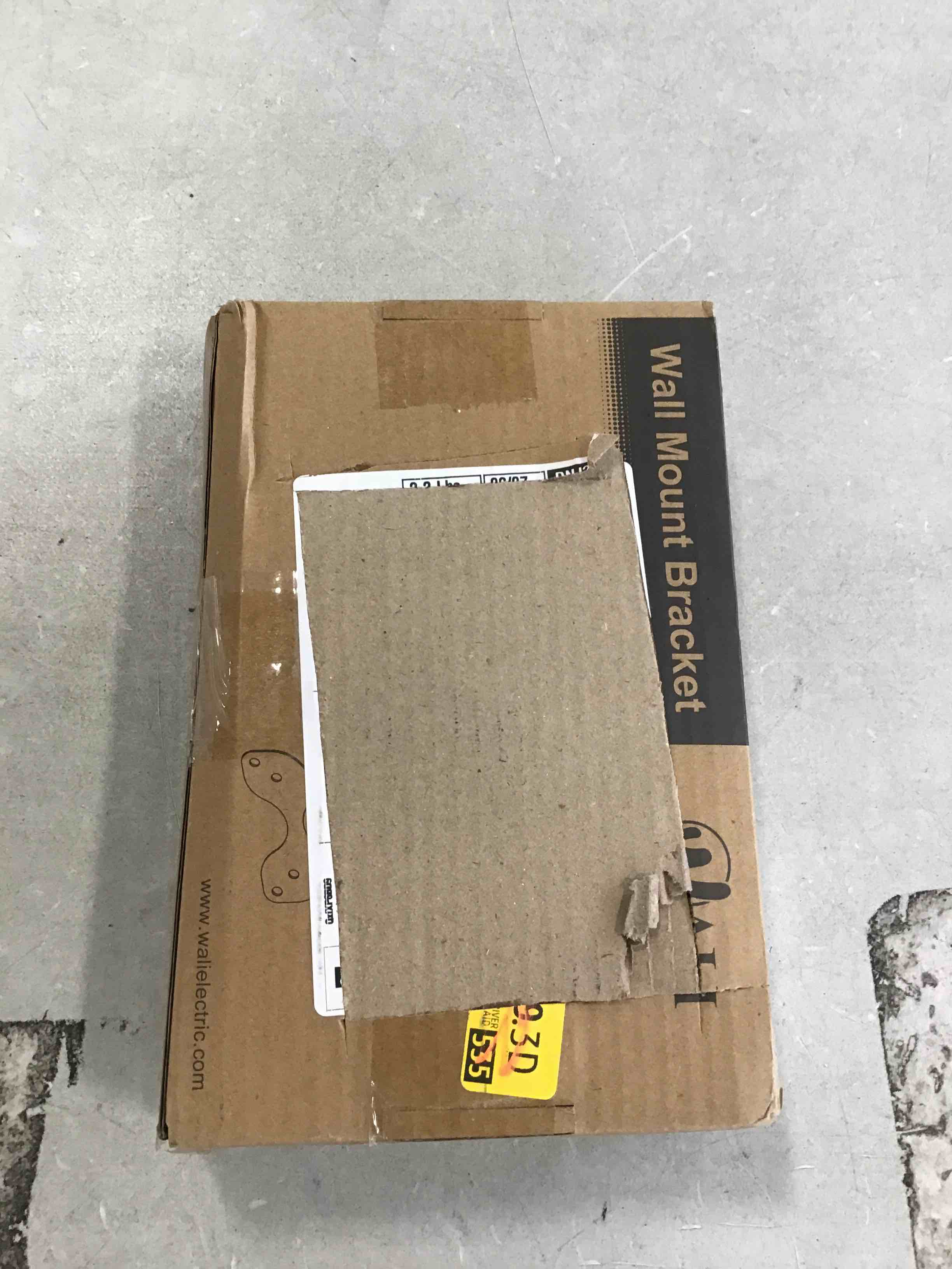 https://s3.amazonaws.com/lotting-images-prod/bidfta/BLU6290238_1713360893842.jpeg