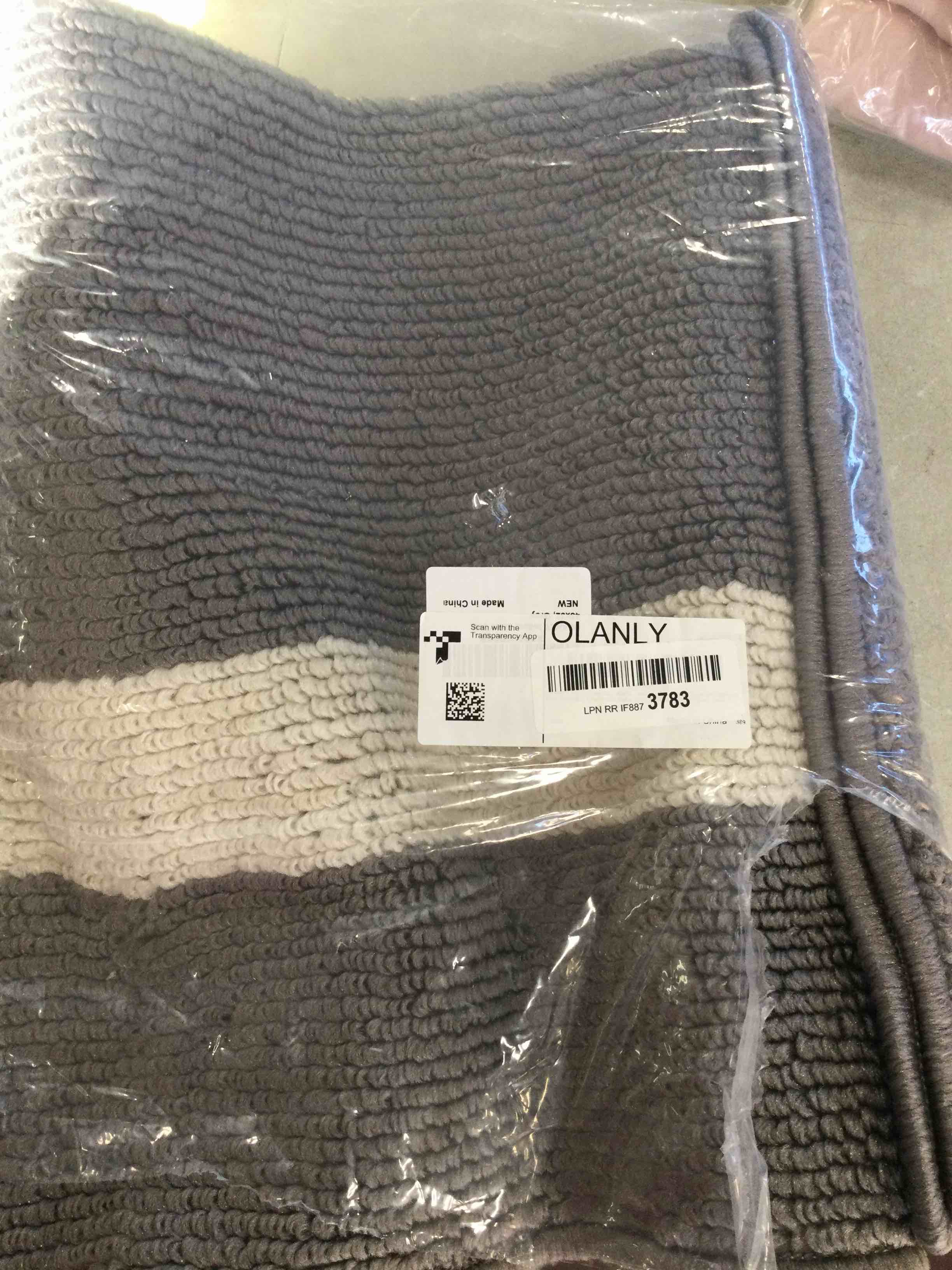 https://s3.amazonaws.com/lotting-images-prod/bidfta/BLU6290524_1713443150308.jpeg