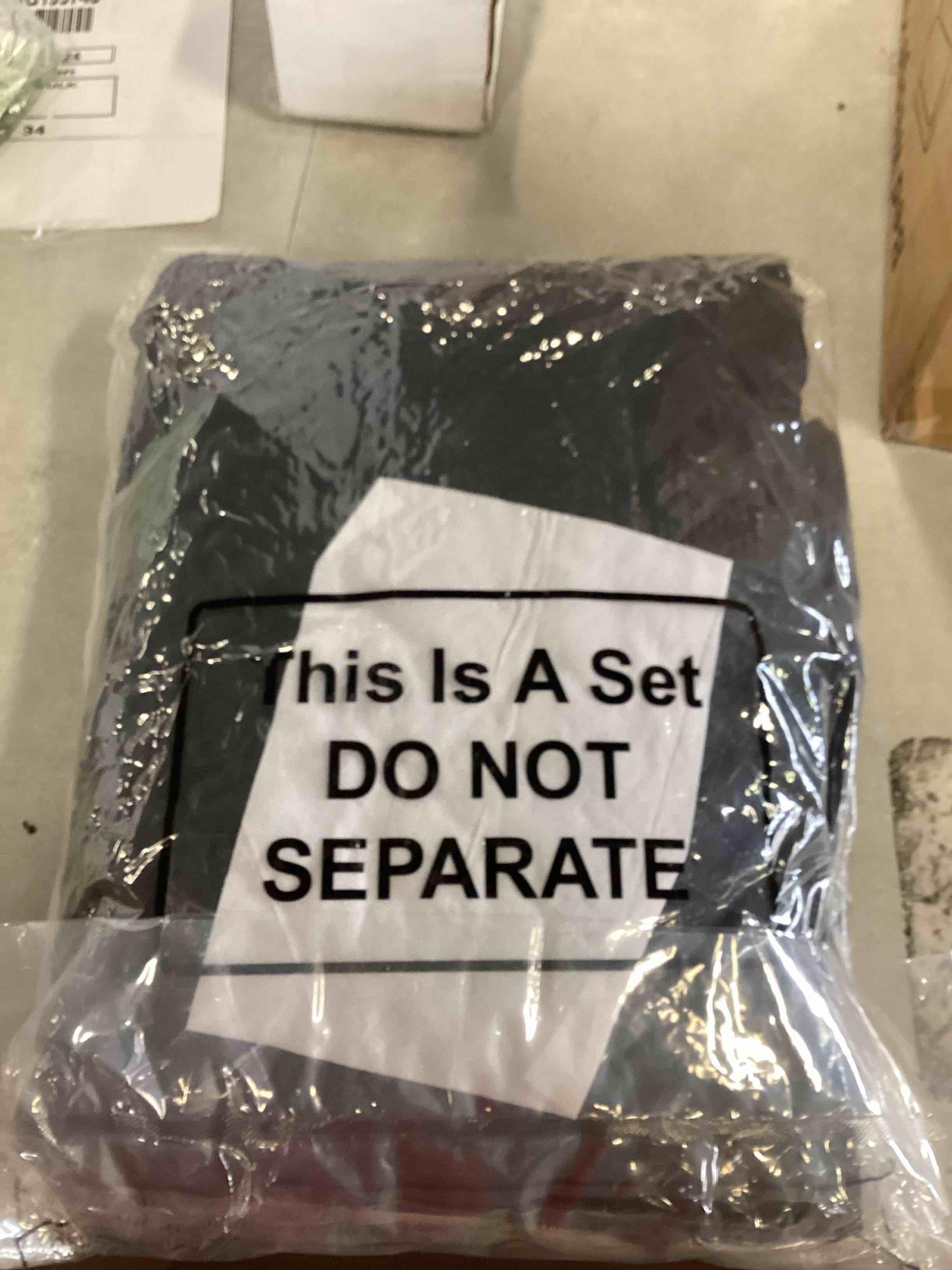 https://s3.amazonaws.com/lotting-images-prod/bidfta/BLU6291060_1713893301347.jpeg