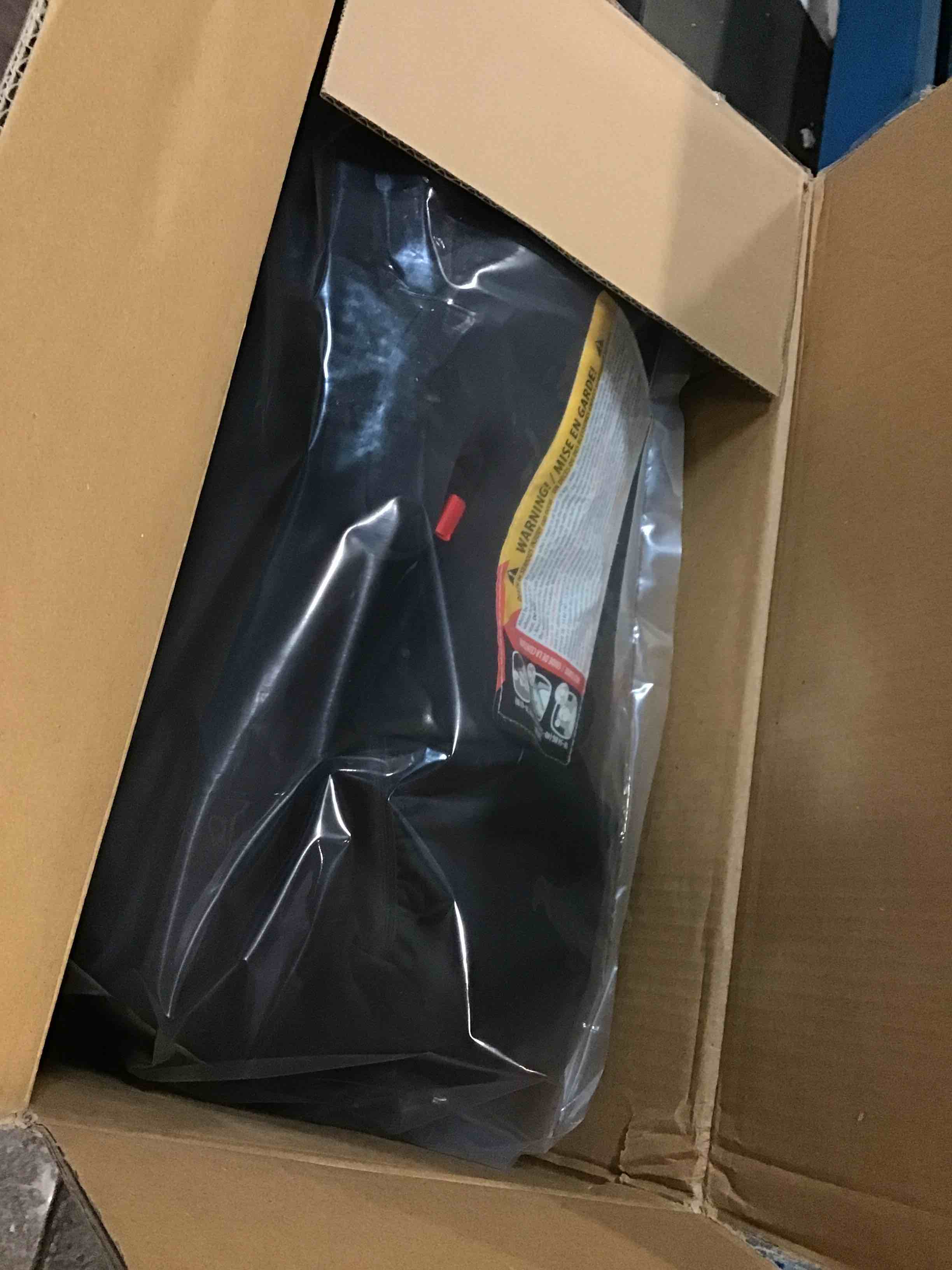 https://s3.amazonaws.com/lotting-images-prod/bidfta/BLU6291477_1713364632280.jpeg