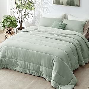 Bedsure Queen Comforter Set - Cooling & Warm Bed Set with Comforter, 3 Pieces All Season Reversible Dual Side Cooling Queen Comforter with 2 Pillow Shams (Sage Green, 88''x88'')