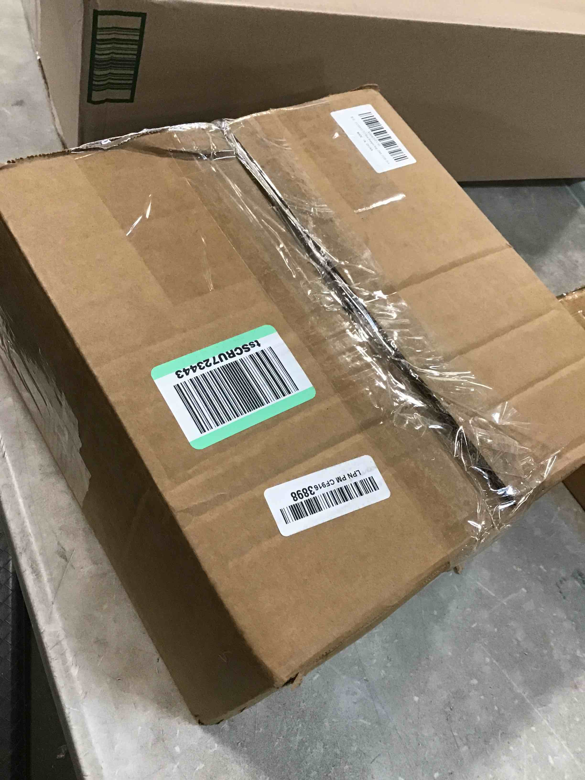 https://s3.amazonaws.com/lotting-images-prod/bidfta/BLU6291831_1713451015838.jpeg