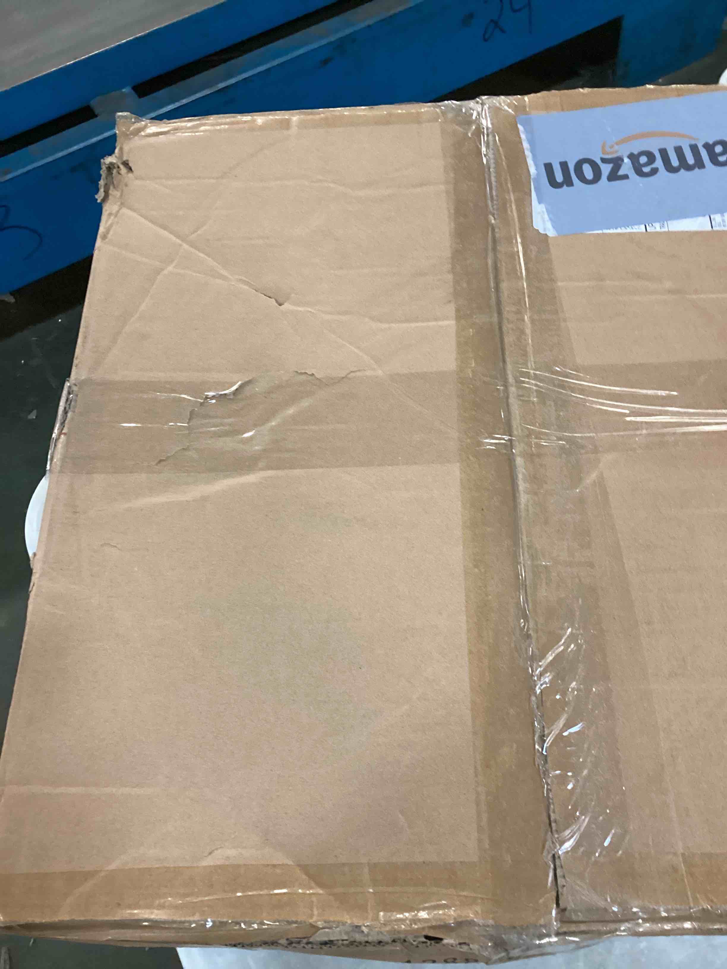 https://s3.amazonaws.com/lotting-images-prod/bidfta/BLU6291957_1713526240600.jpeg