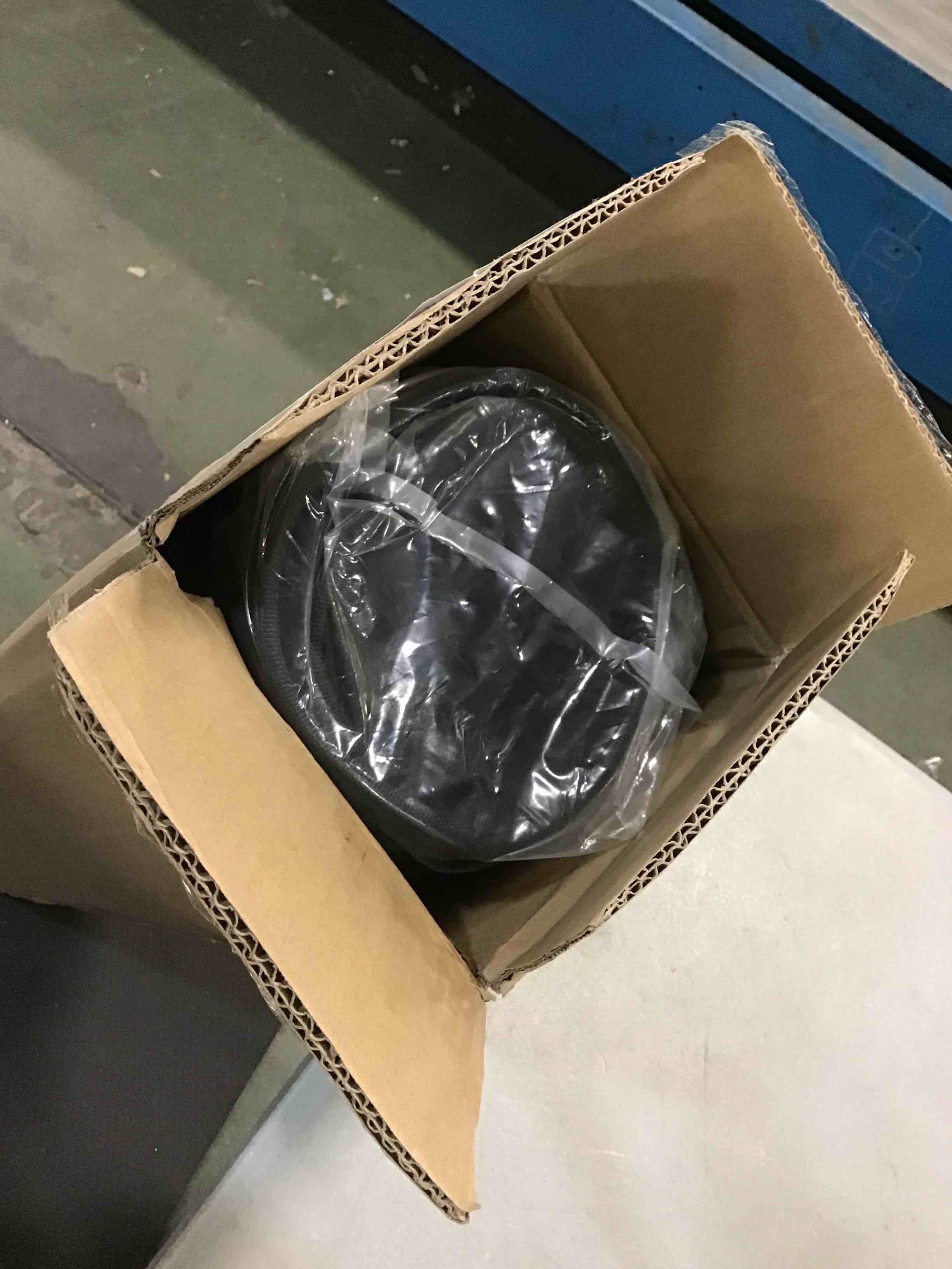 https://s3.amazonaws.com/lotting-images-prod/bidfta/BLU6292030_1713788100157.jpeg