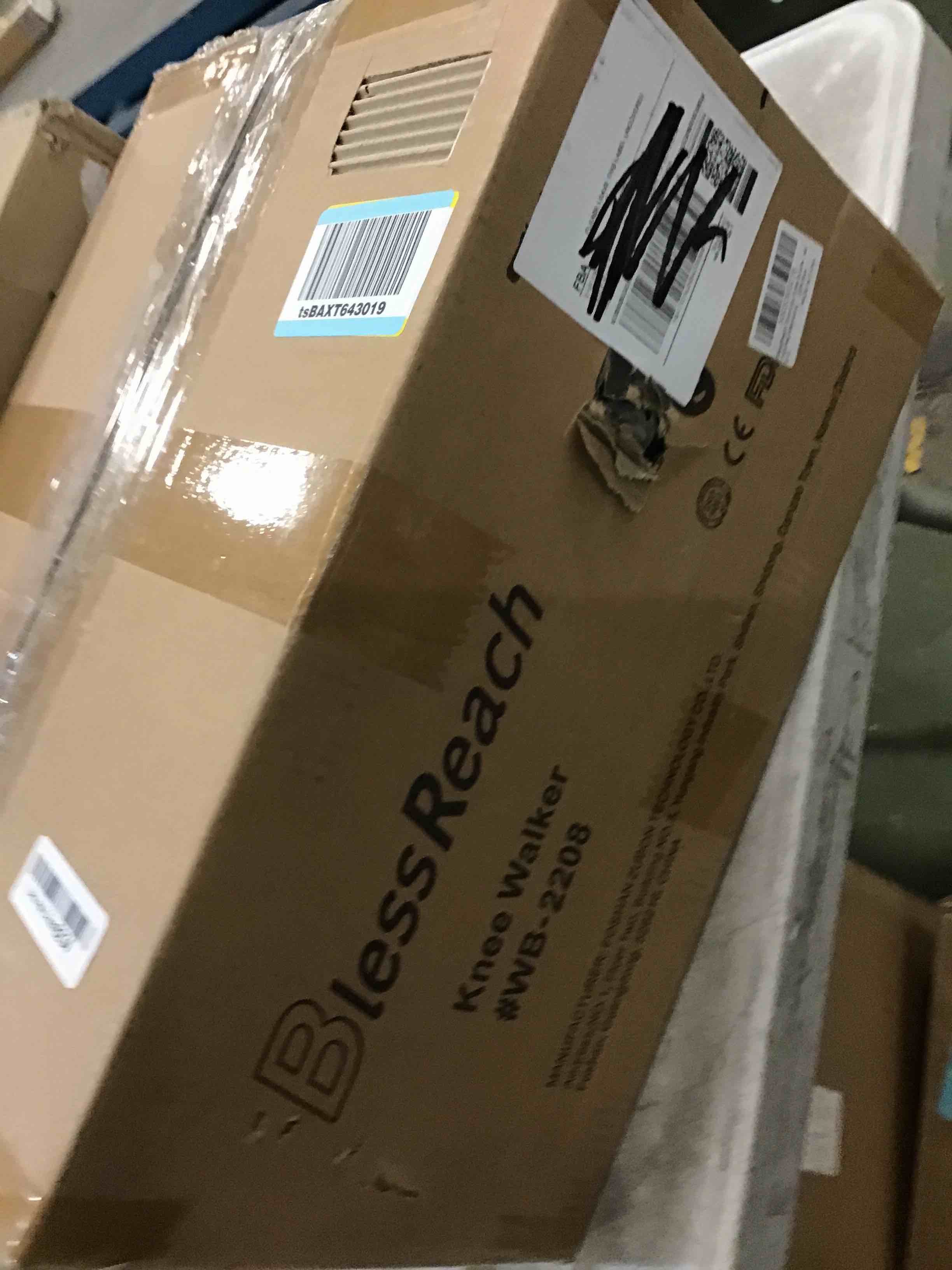 https://s3.amazonaws.com/lotting-images-prod/bidfta/BLU6292301_1713876819854.jpeg