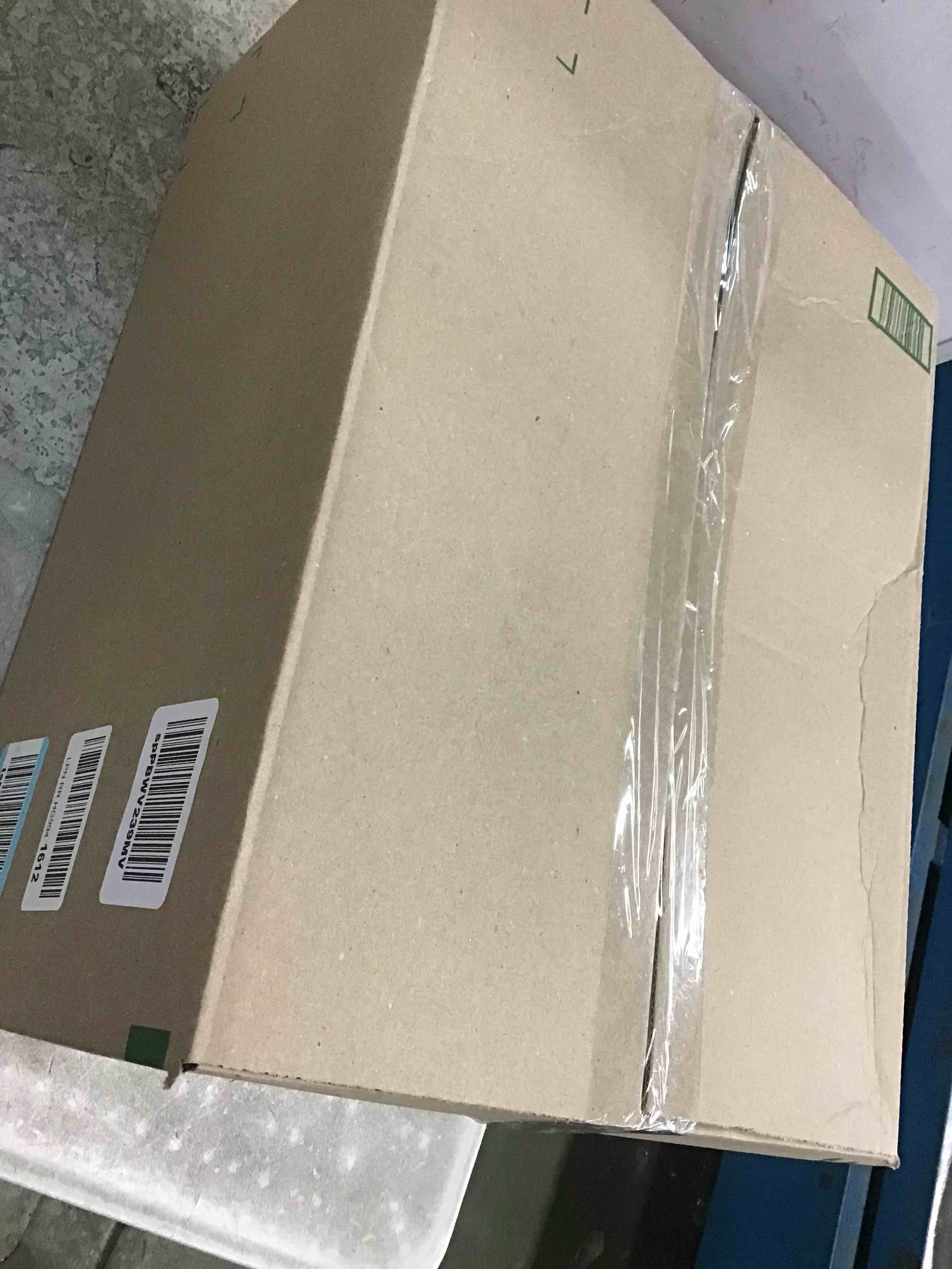 https://s3.amazonaws.com/lotting-images-prod/bidfta/BLU6292469_1713896378435.jpeg