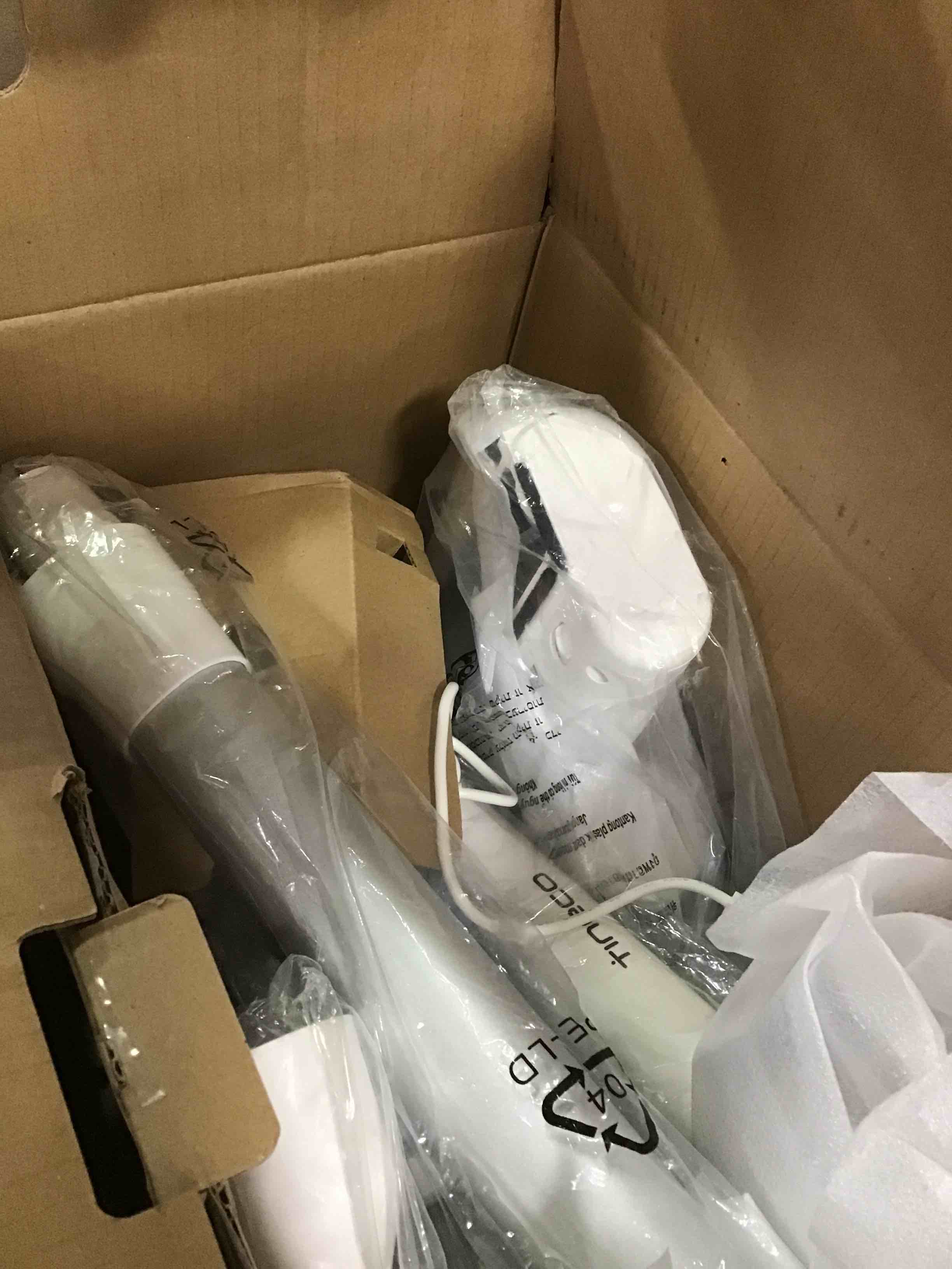 https://s3.amazonaws.com/lotting-images-prod/bidfta/BLU6292800_1714045694838.jpeg