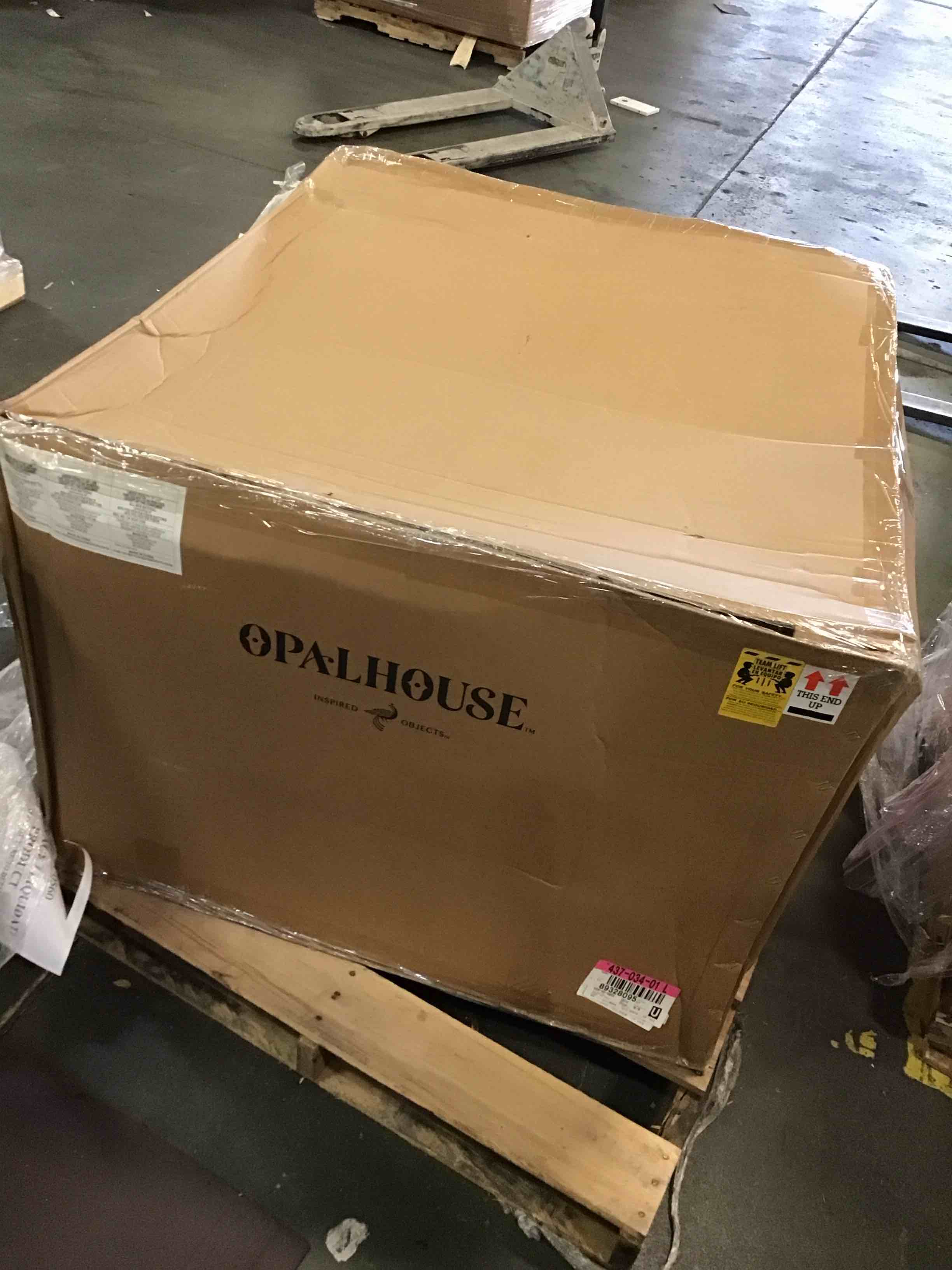https://s3.amazonaws.com/lotting-images-prod/bidfta/BLU6292980_1713556229450.jpeg