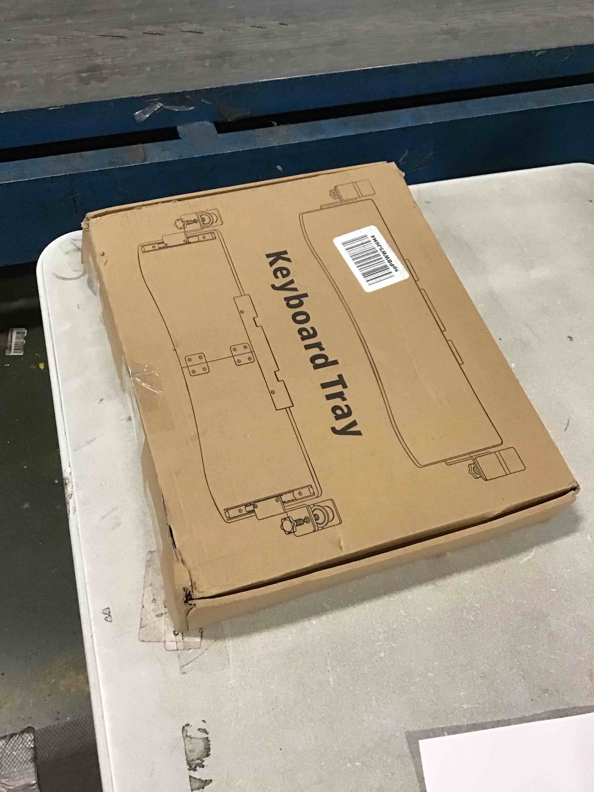 https://s3.amazonaws.com/lotting-images-prod/bidfta/BLU6293454_1713878718673.jpeg