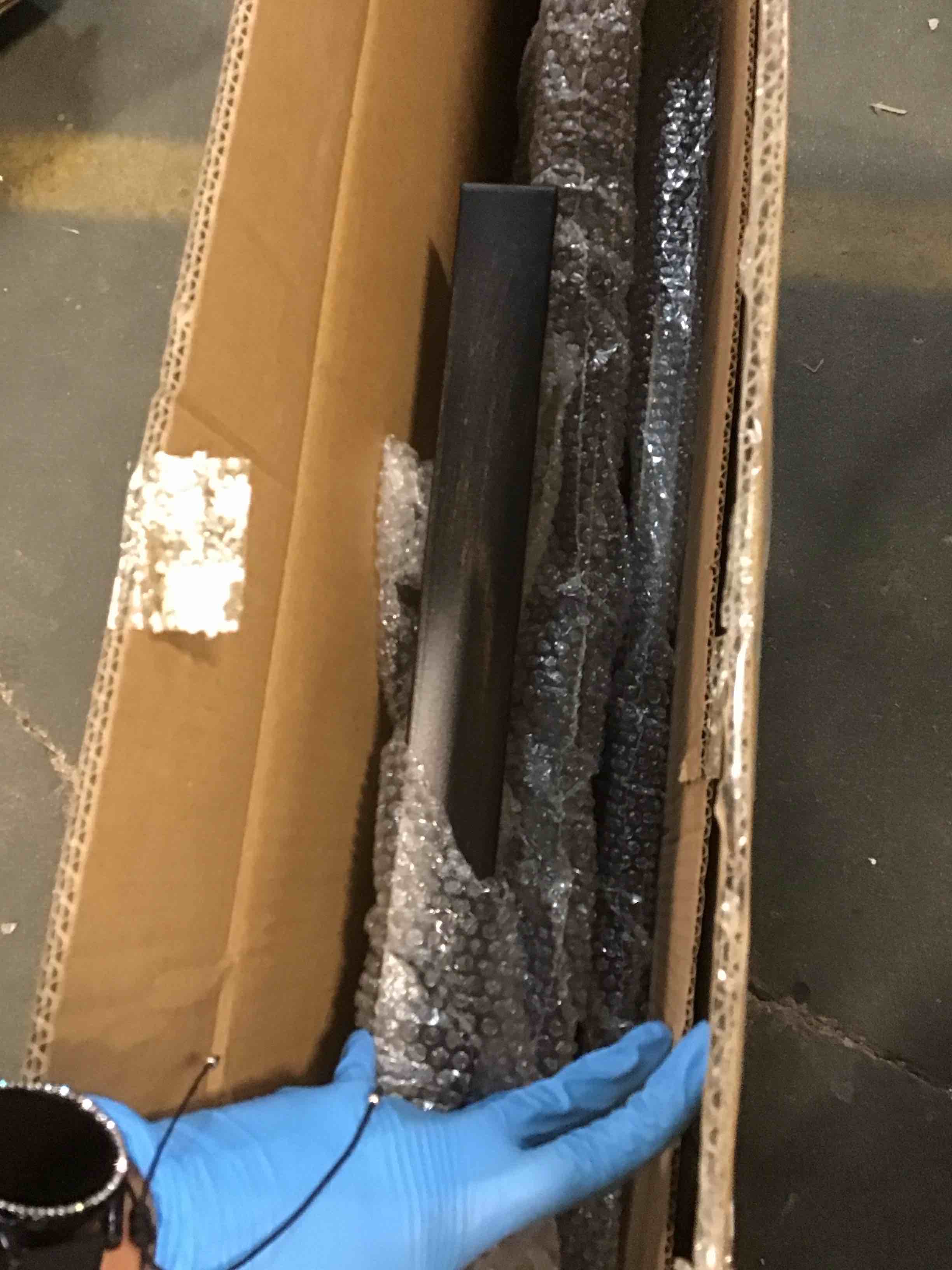 https://s3.amazonaws.com/lotting-images-prod/bidfta/BLU6294069_1714060663192.jpeg