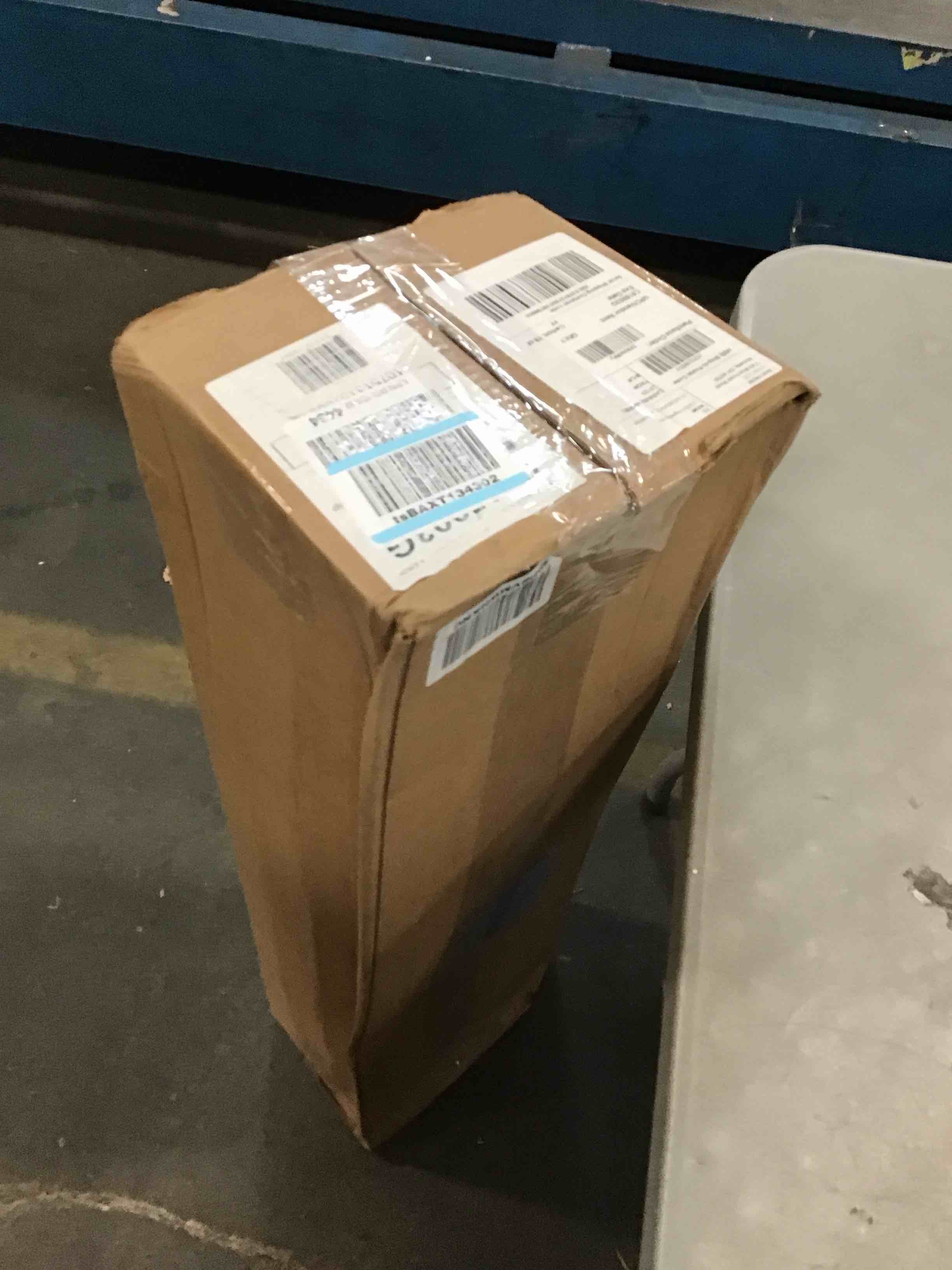 https://s3.amazonaws.com/lotting-images-prod/bidfta/BLU6294080_1714059557560.jpeg