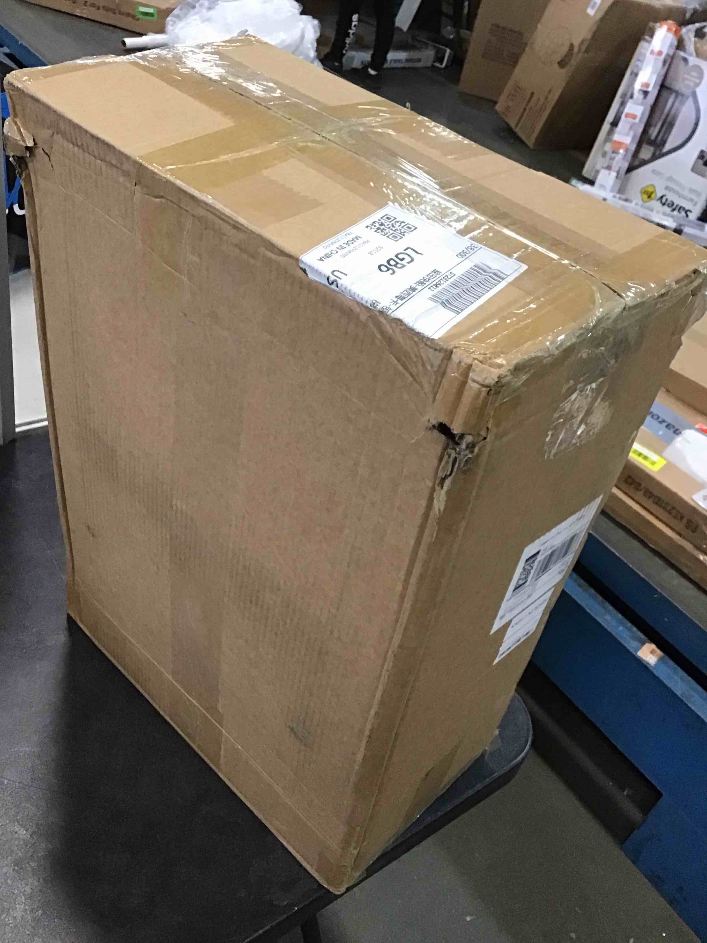 https://s3.amazonaws.com/lotting-images-prod/bidfta/BLU6294296_1714144561848.jpeg