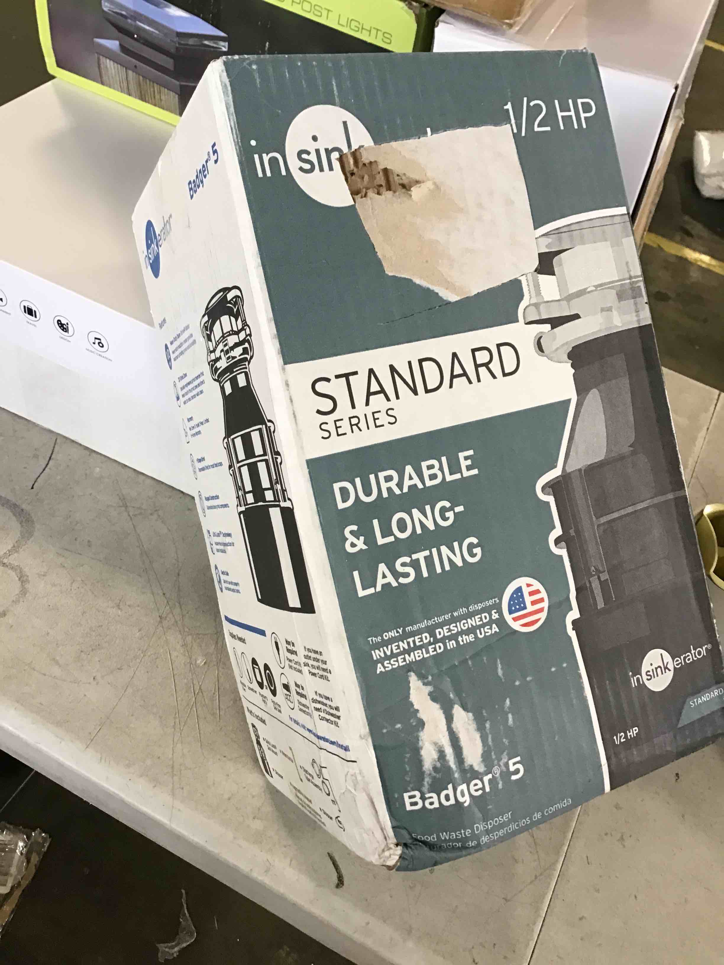 https://s3.amazonaws.com/lotting-images-prod/bidfta/BLU6294888_1714756321777.jpeg