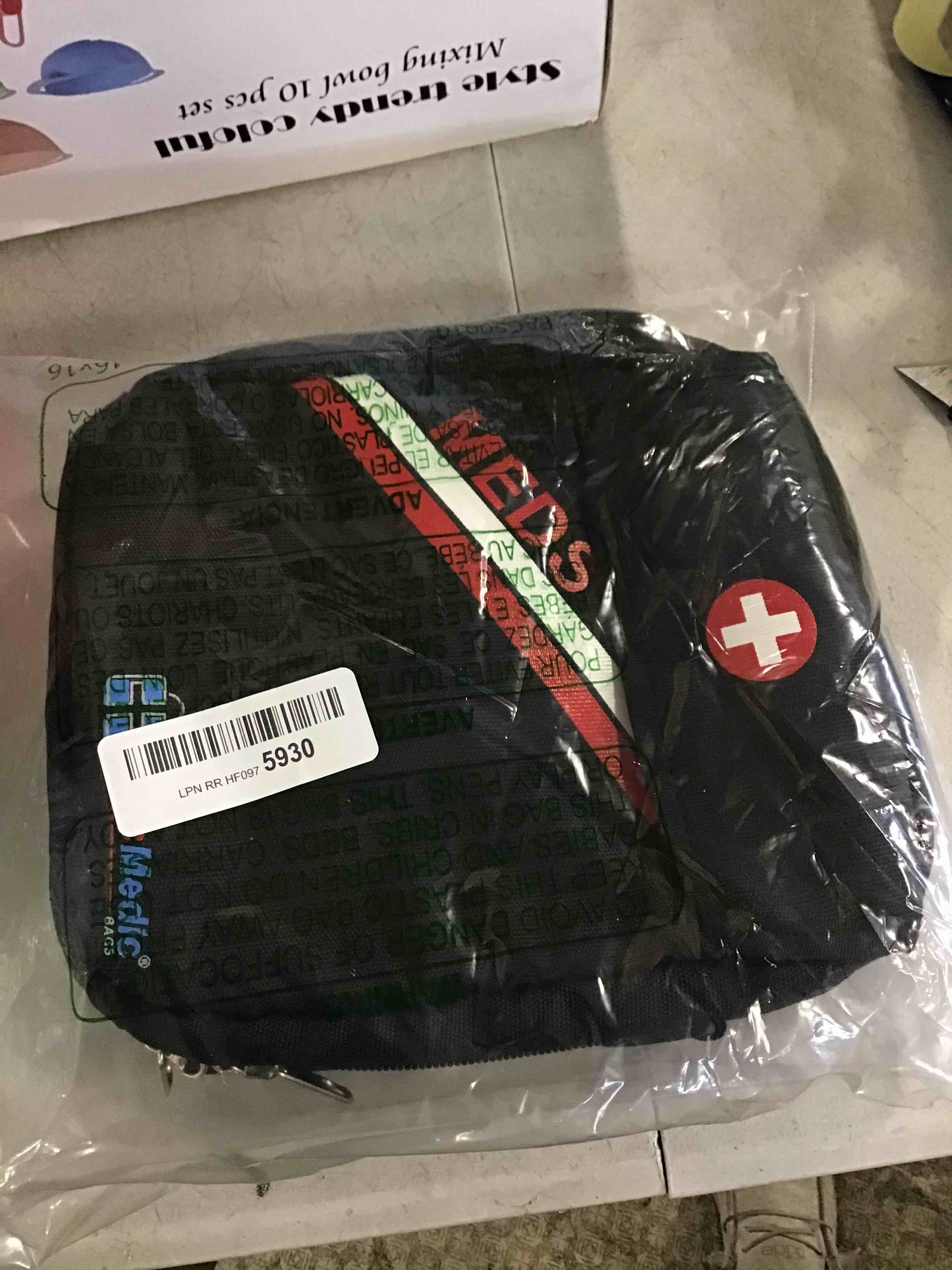 https://s3.amazonaws.com/lotting-images-prod/bidfta/BLU6294992_1715006214543.jpeg
