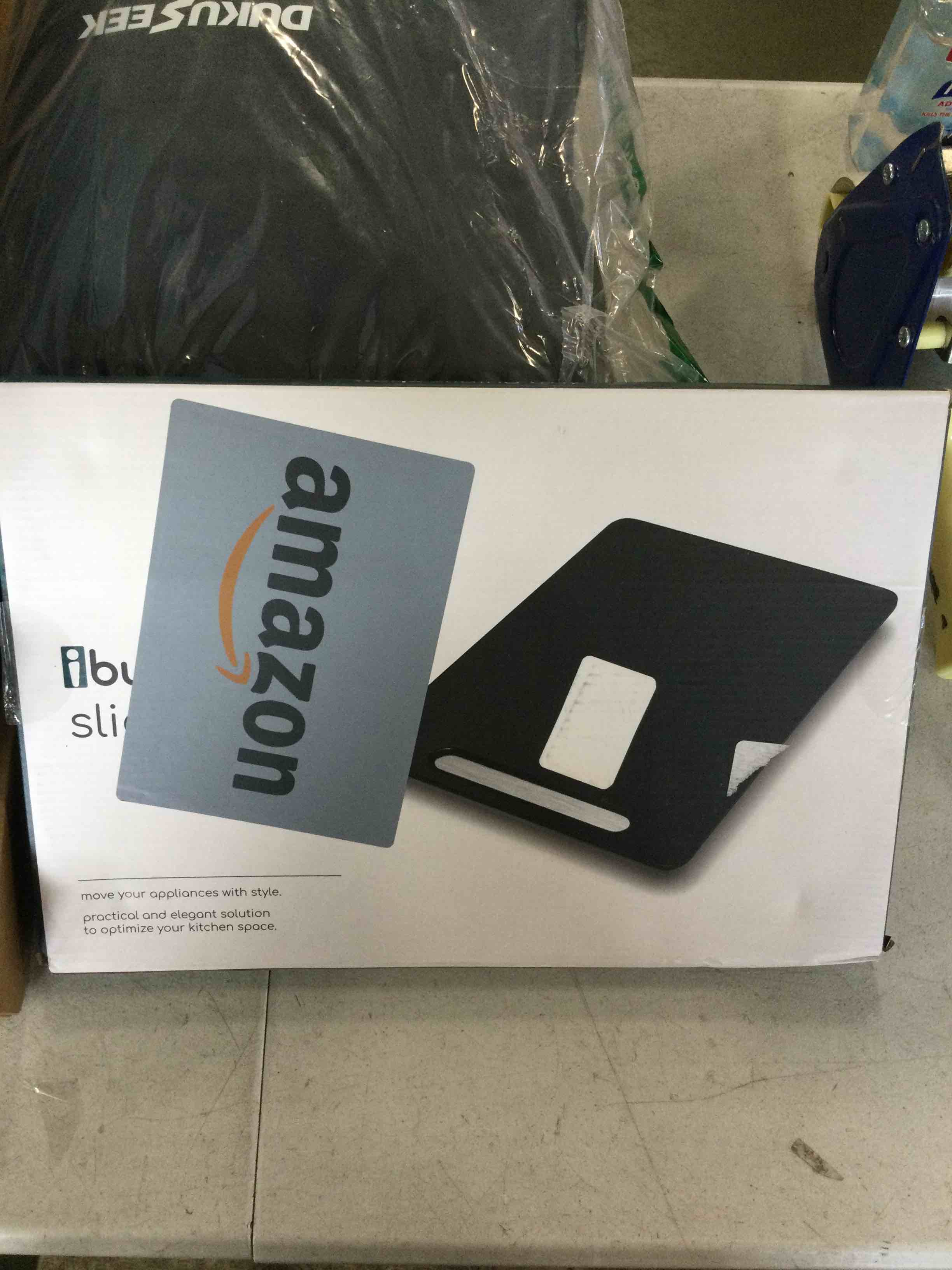 https://s3.amazonaws.com/lotting-images-prod/bidfta/BLU6295740_1715604211458.jpeg
