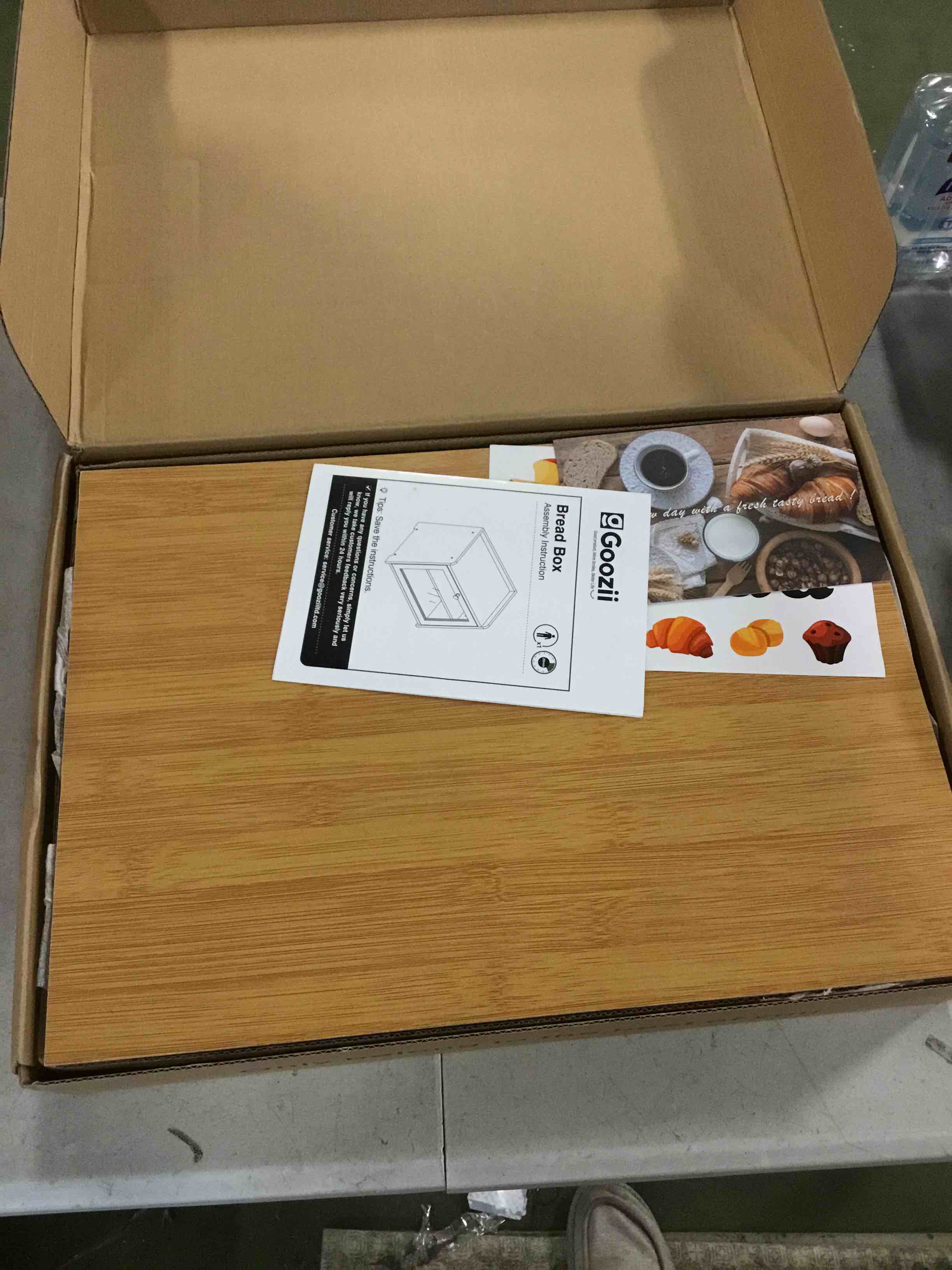 https://s3.amazonaws.com/lotting-images-prod/bidfta/BLU6295887_1715693973694.jpeg