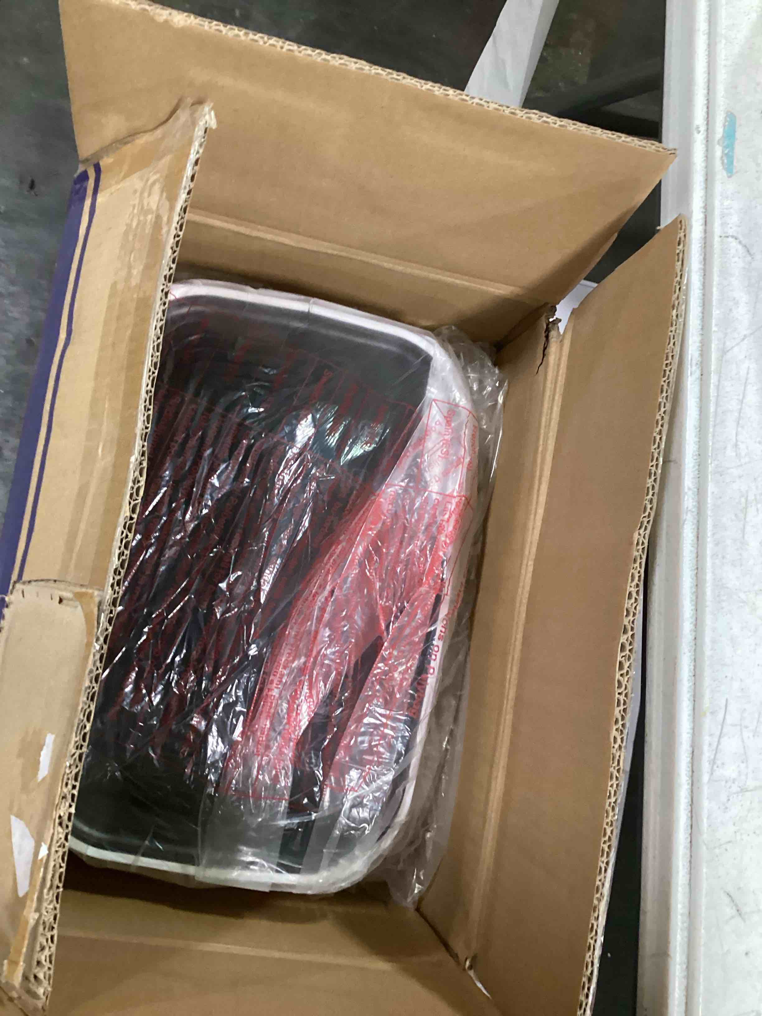 https://s3.amazonaws.com/lotting-images-prod/bidfta/BLU6296025_1712604702735.jpeg